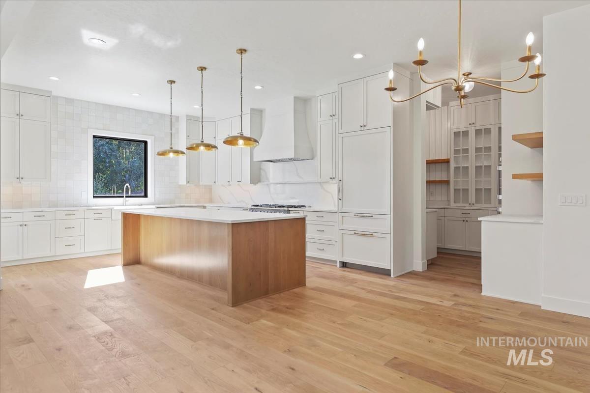 12182 N Upper Ridge Pl