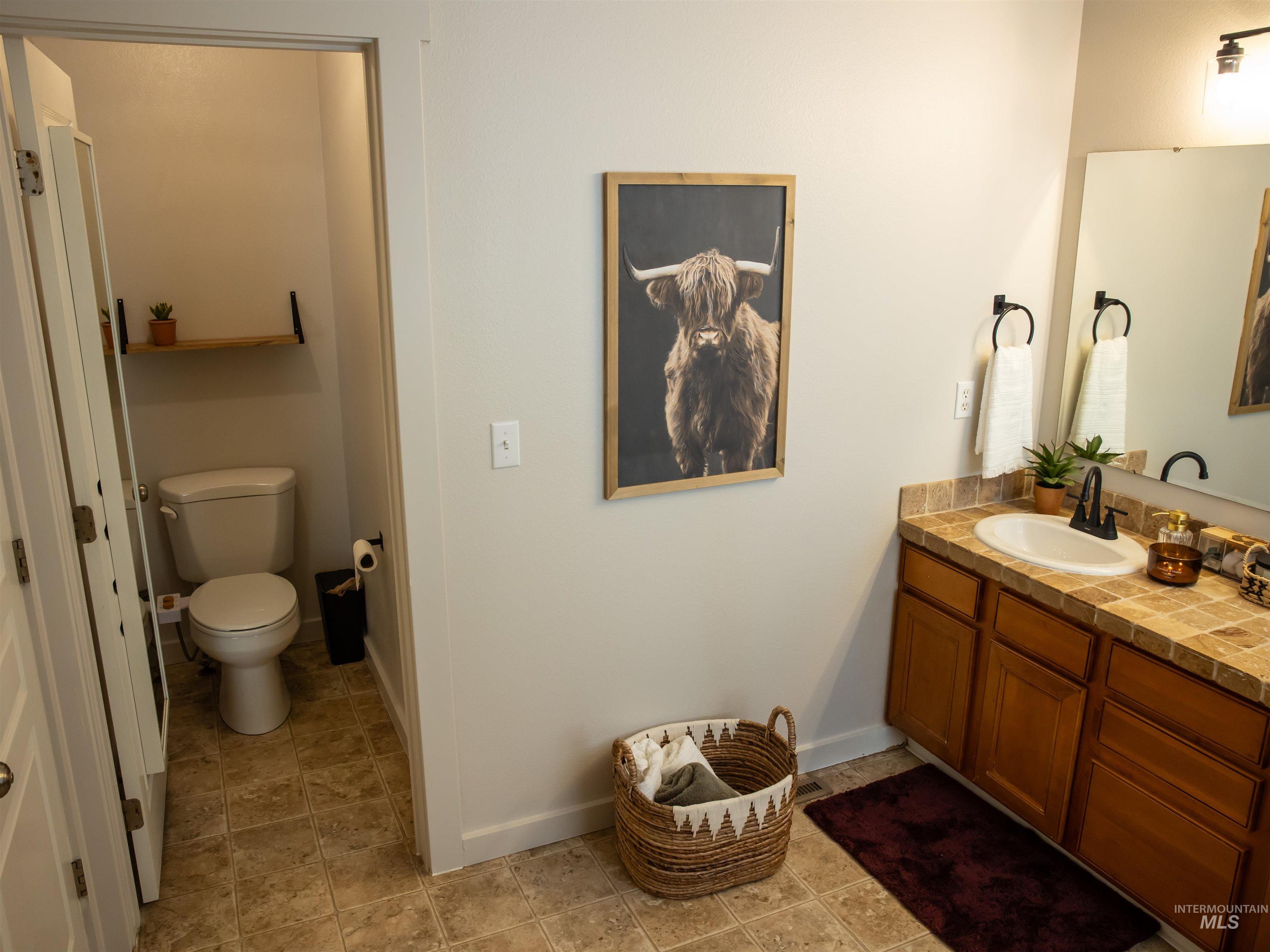 3491 N Maplestone Ave