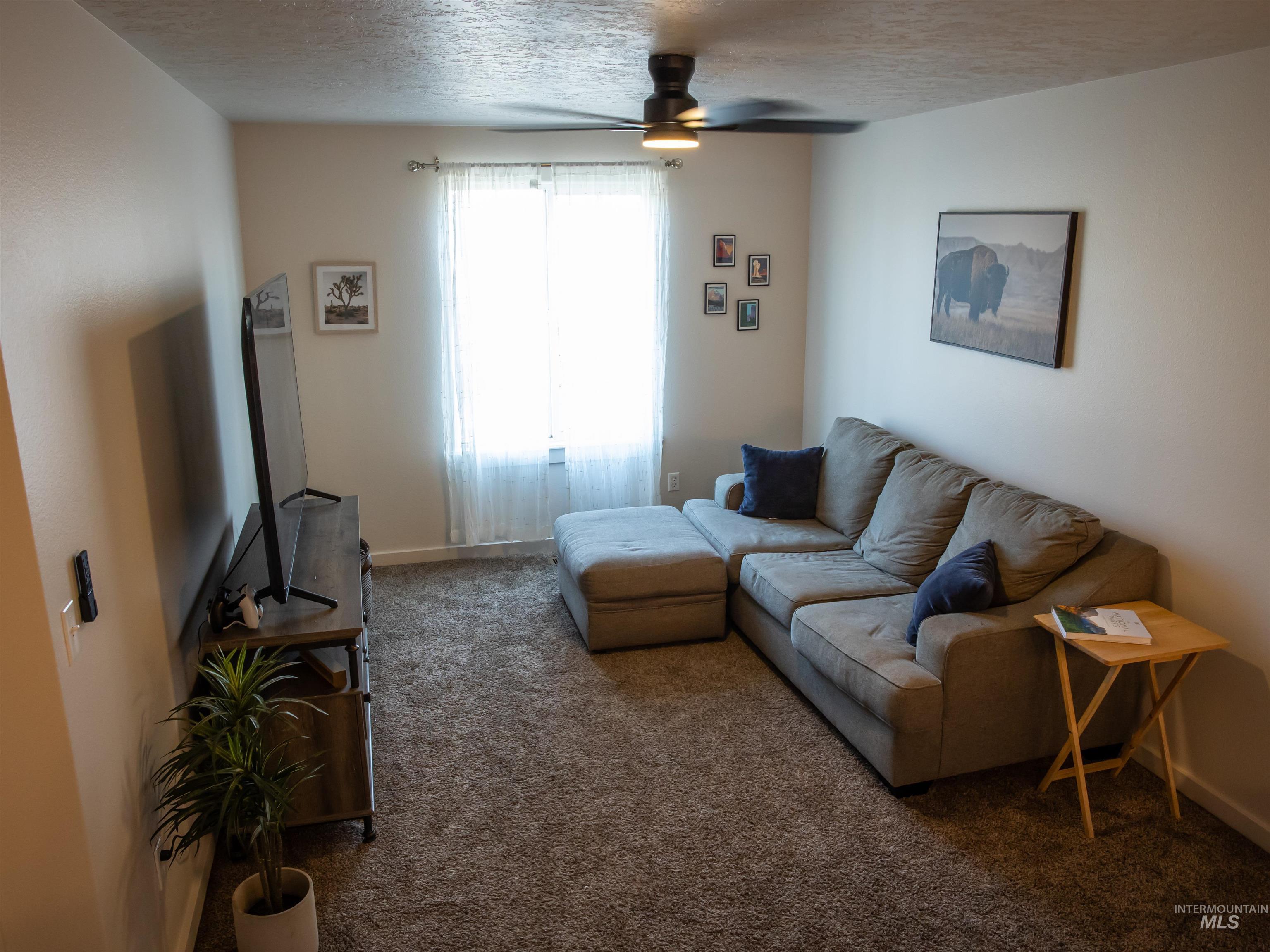 3491 N Maplestone Ave