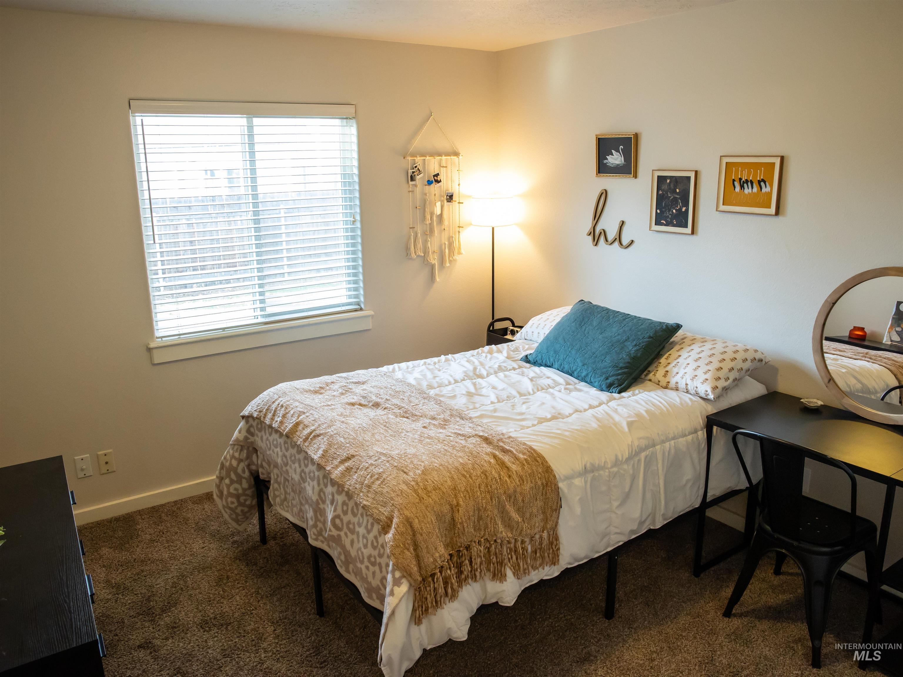 3491 N Maplestone Ave