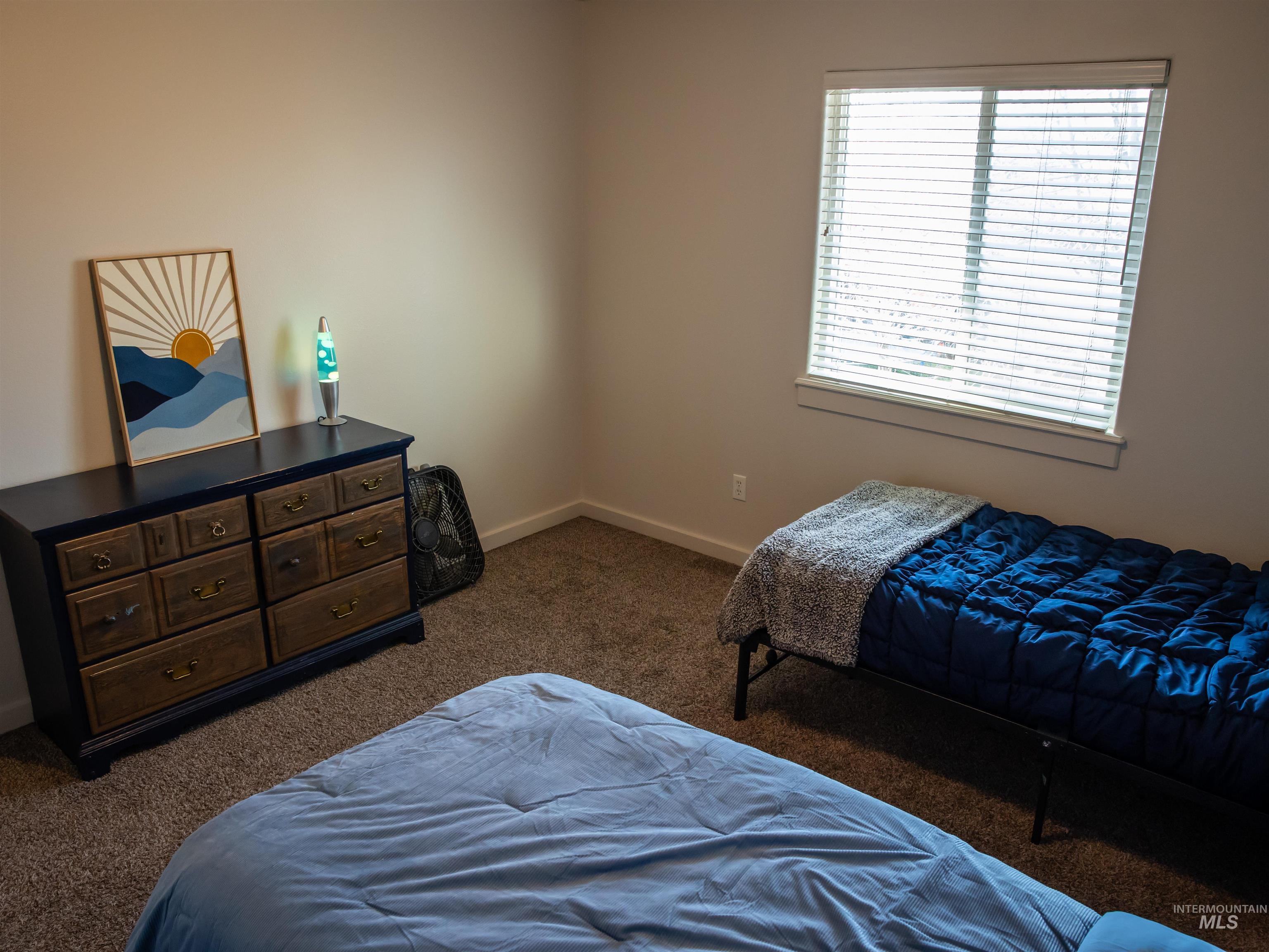 3491 N Maplestone Ave