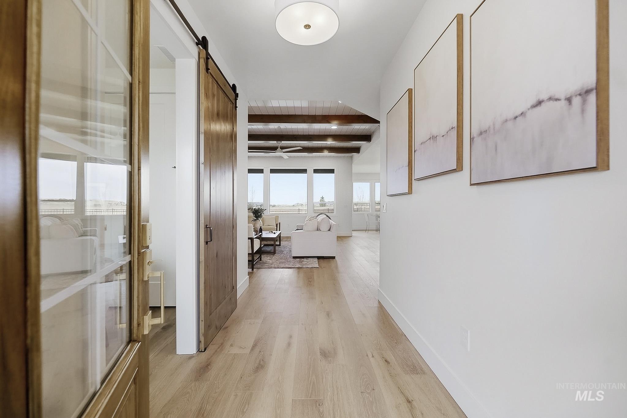 2553 N Buhrstone Ave