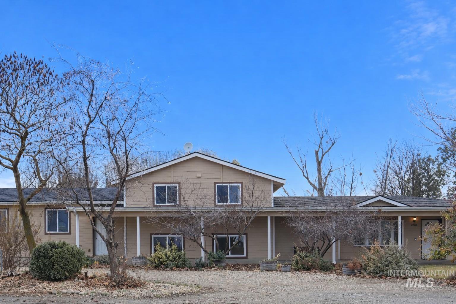 3815 W Columbia Rd.