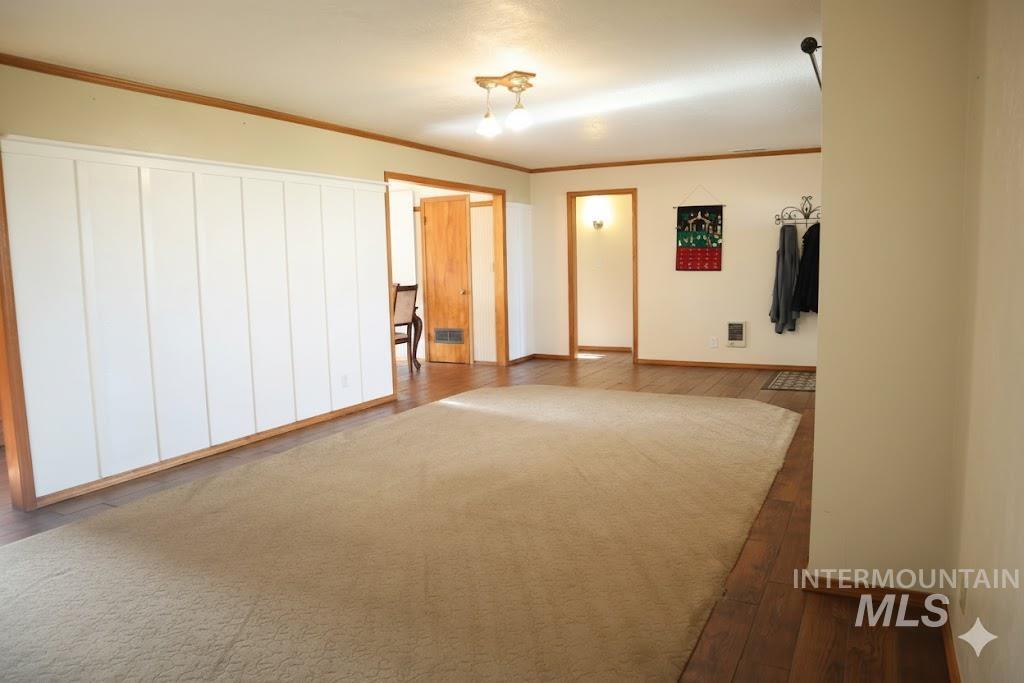 3815 W Columbia Rd.