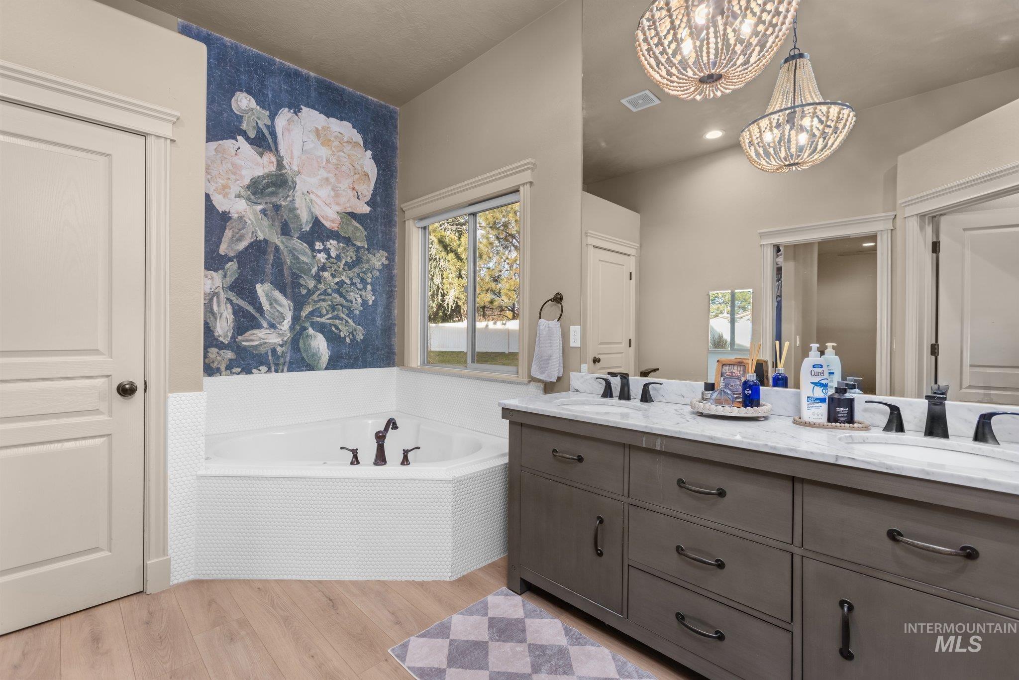 918 W Heather Woods Drive