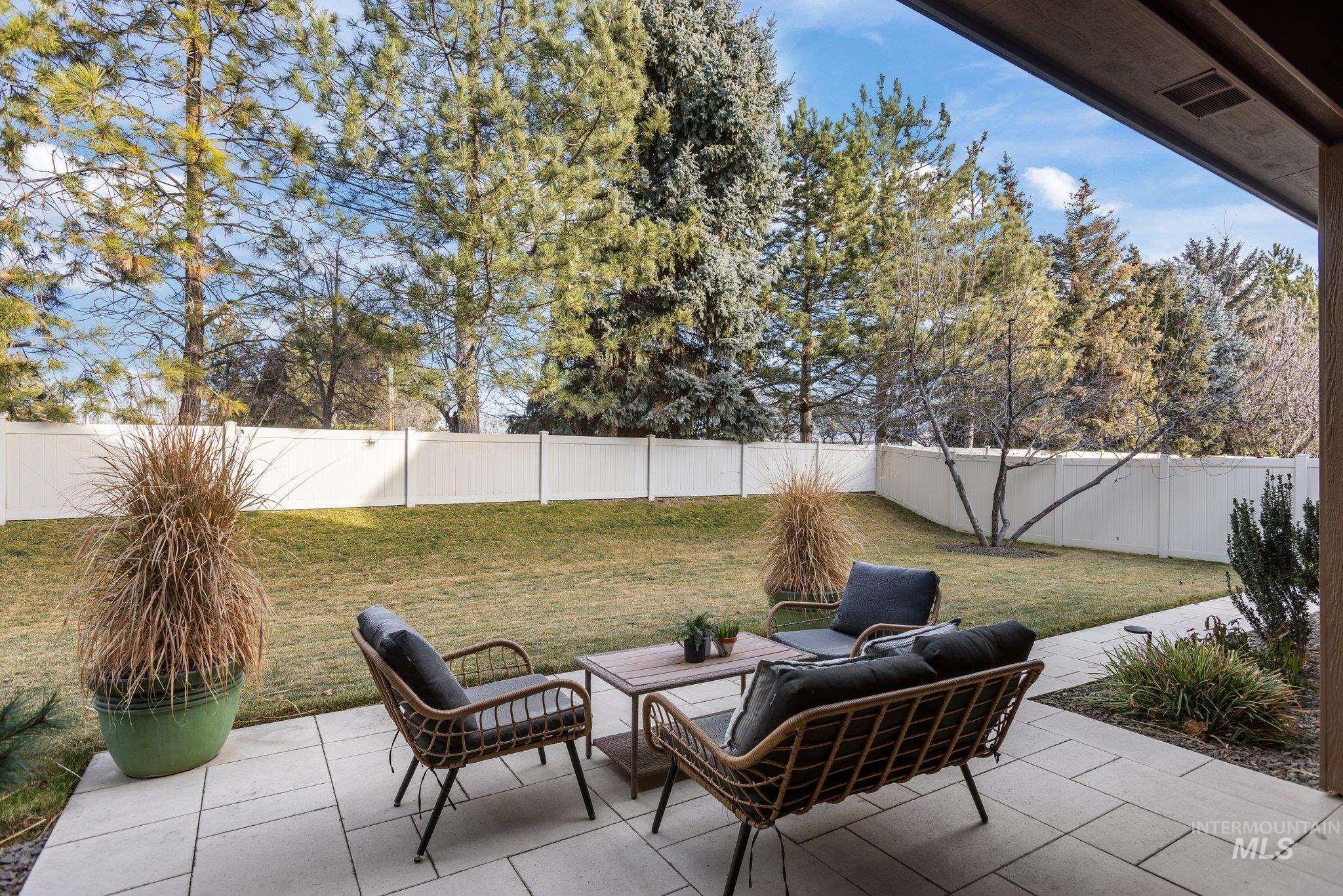 918 W Heather Woods Drive