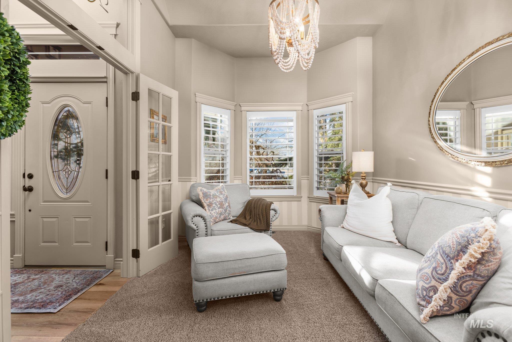 918 W Heather Woods Drive