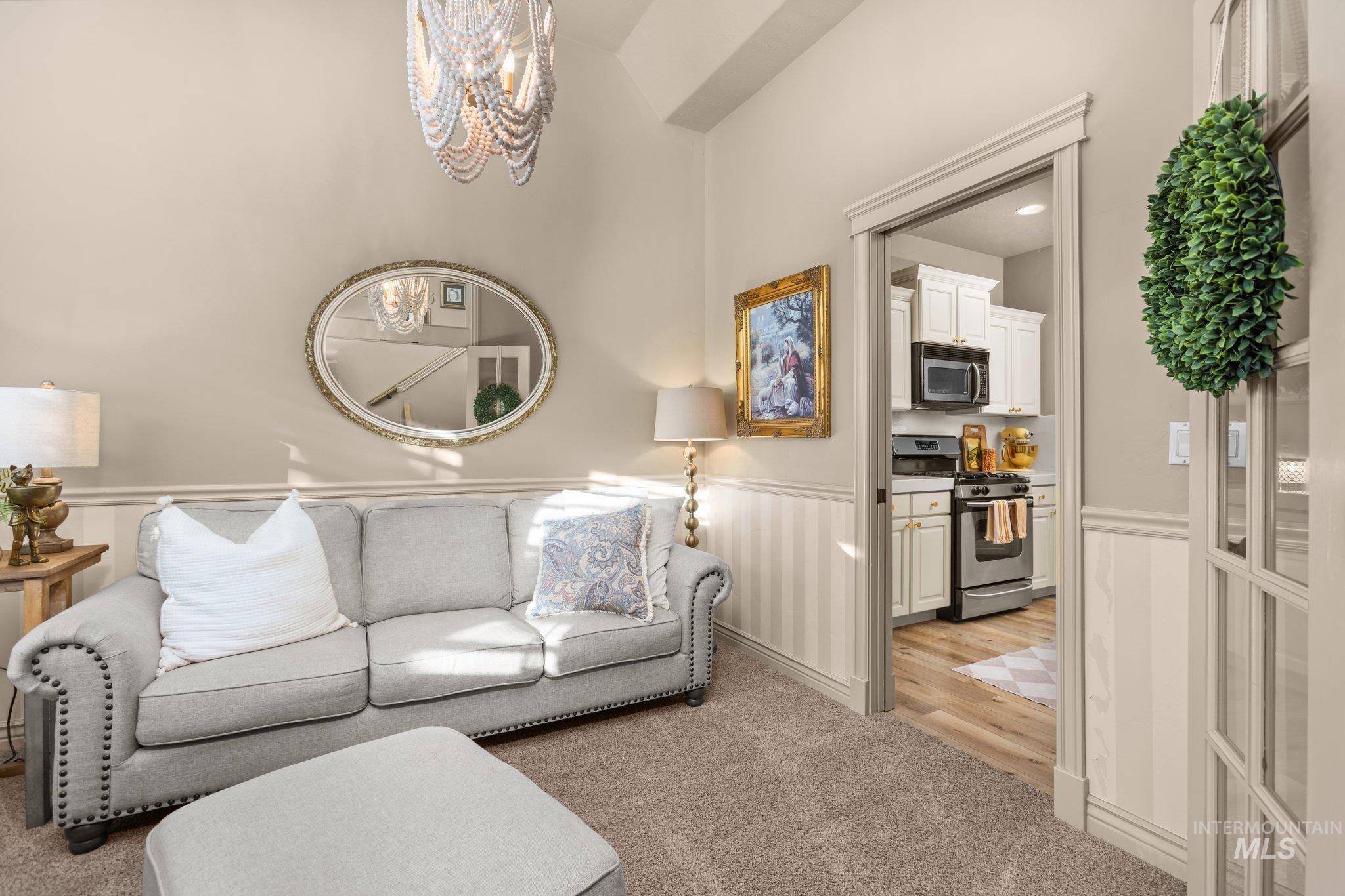 918 W Heather Woods Drive