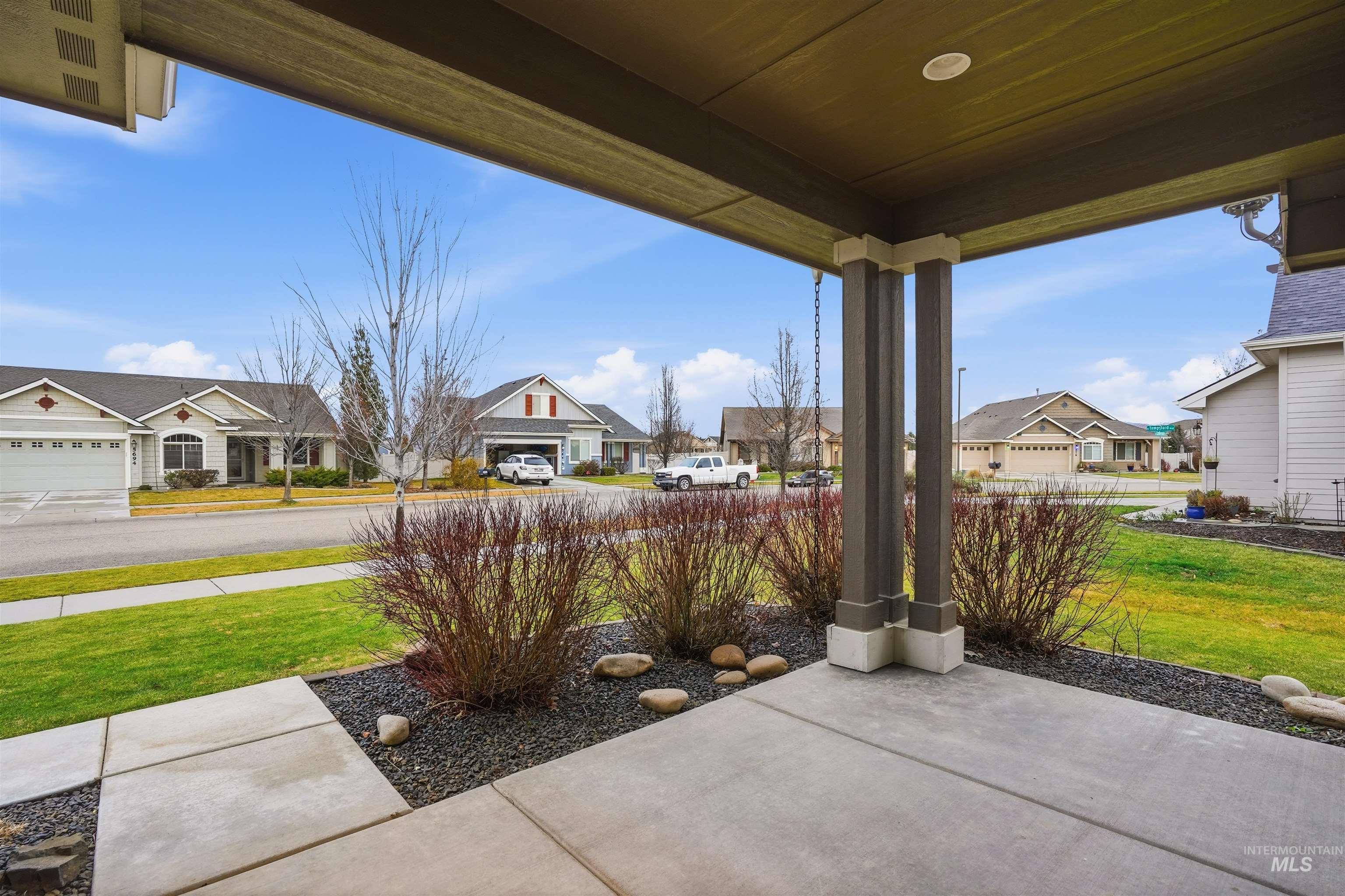 5697 W Combermere Dr