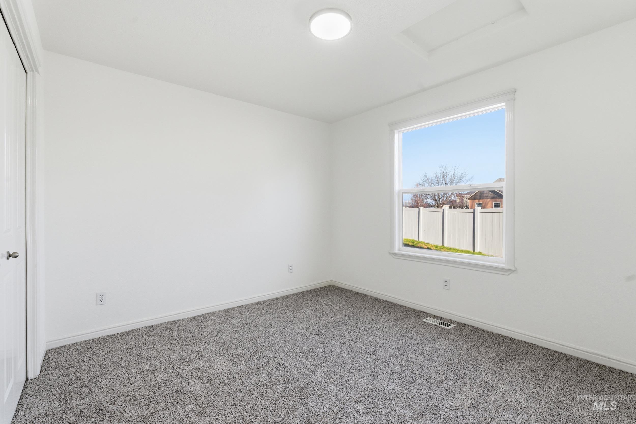 1133 N Powder River Dr.