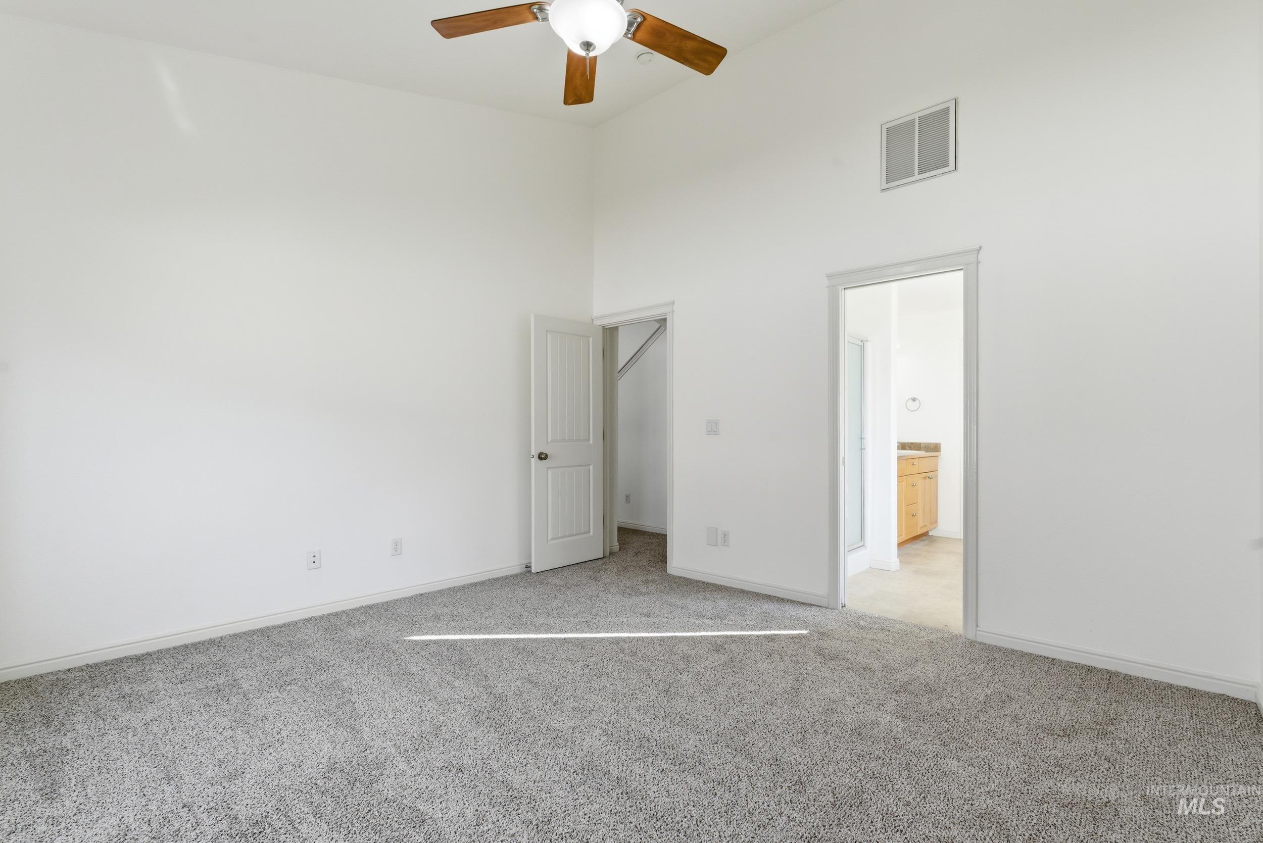 1133 N Powder River Dr.