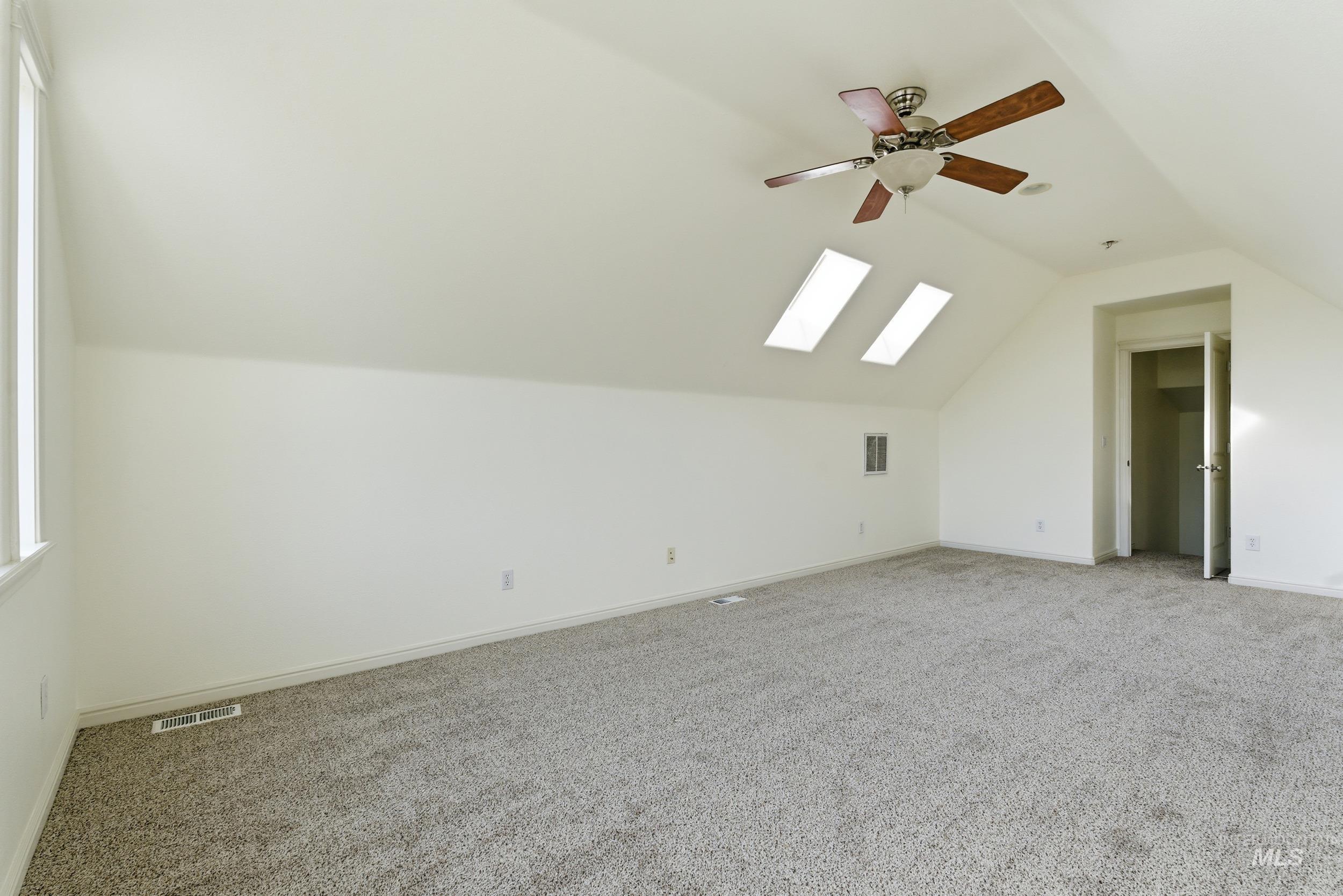 1133 N Powder River Dr.