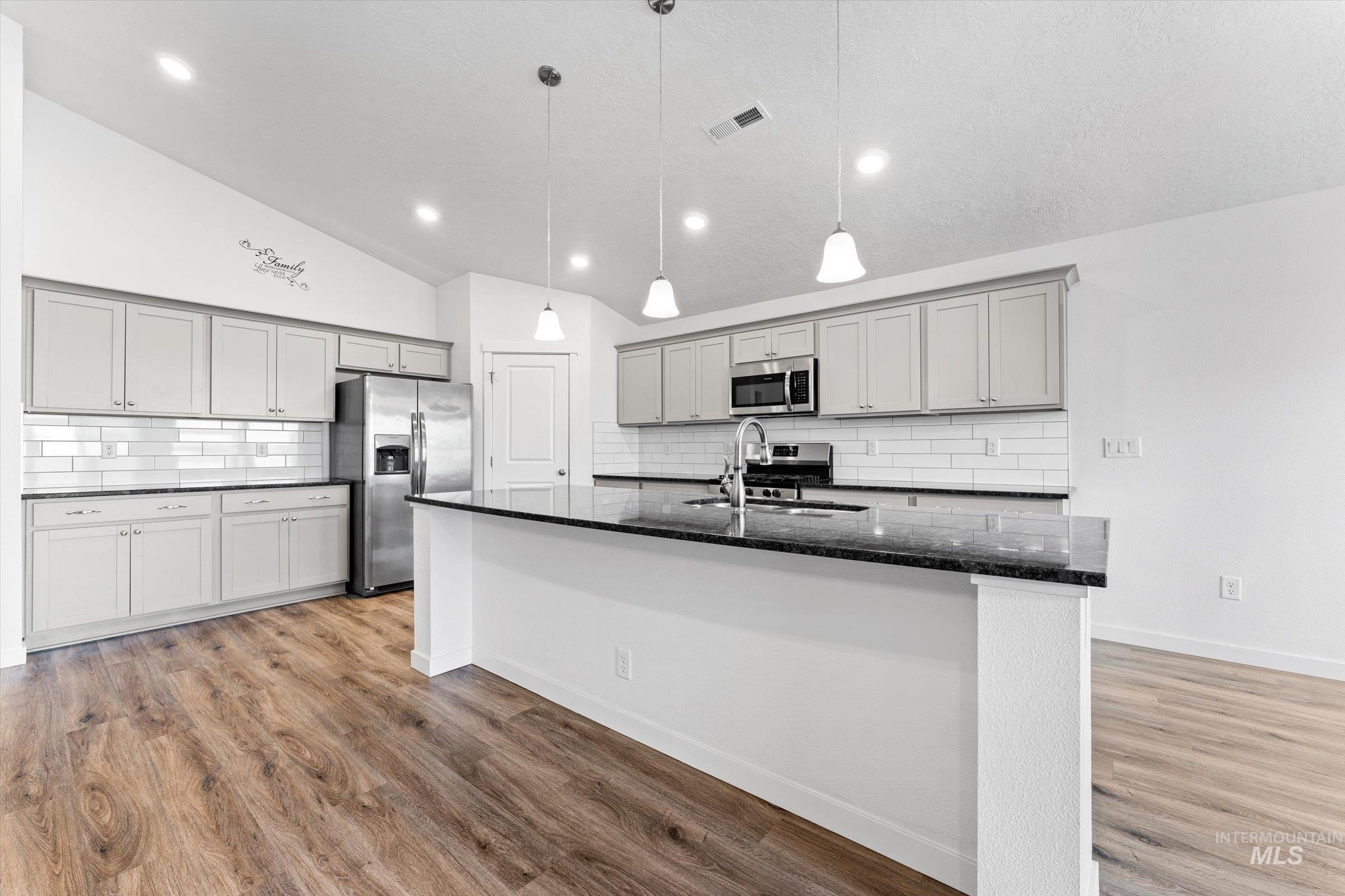 17798 Goose Ridge Ave