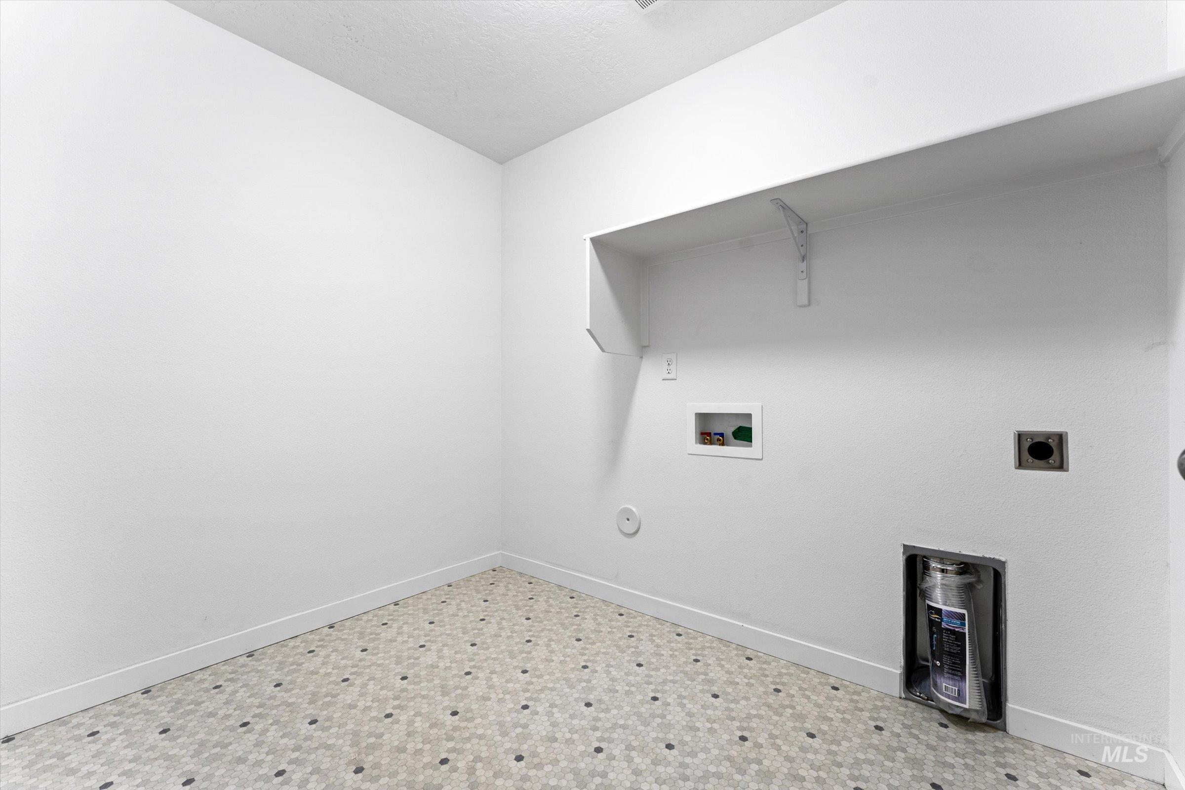 17798 Goose Ridge Ave