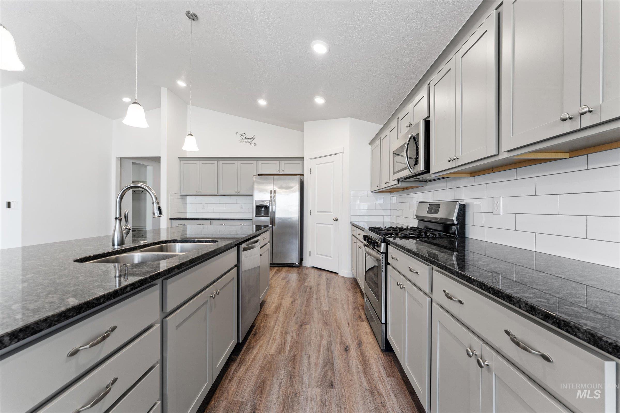 17798 Goose Ridge Ave