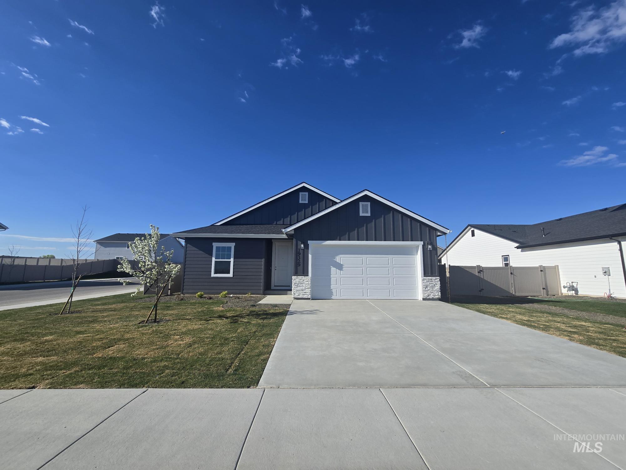 19329 Snowyside Way