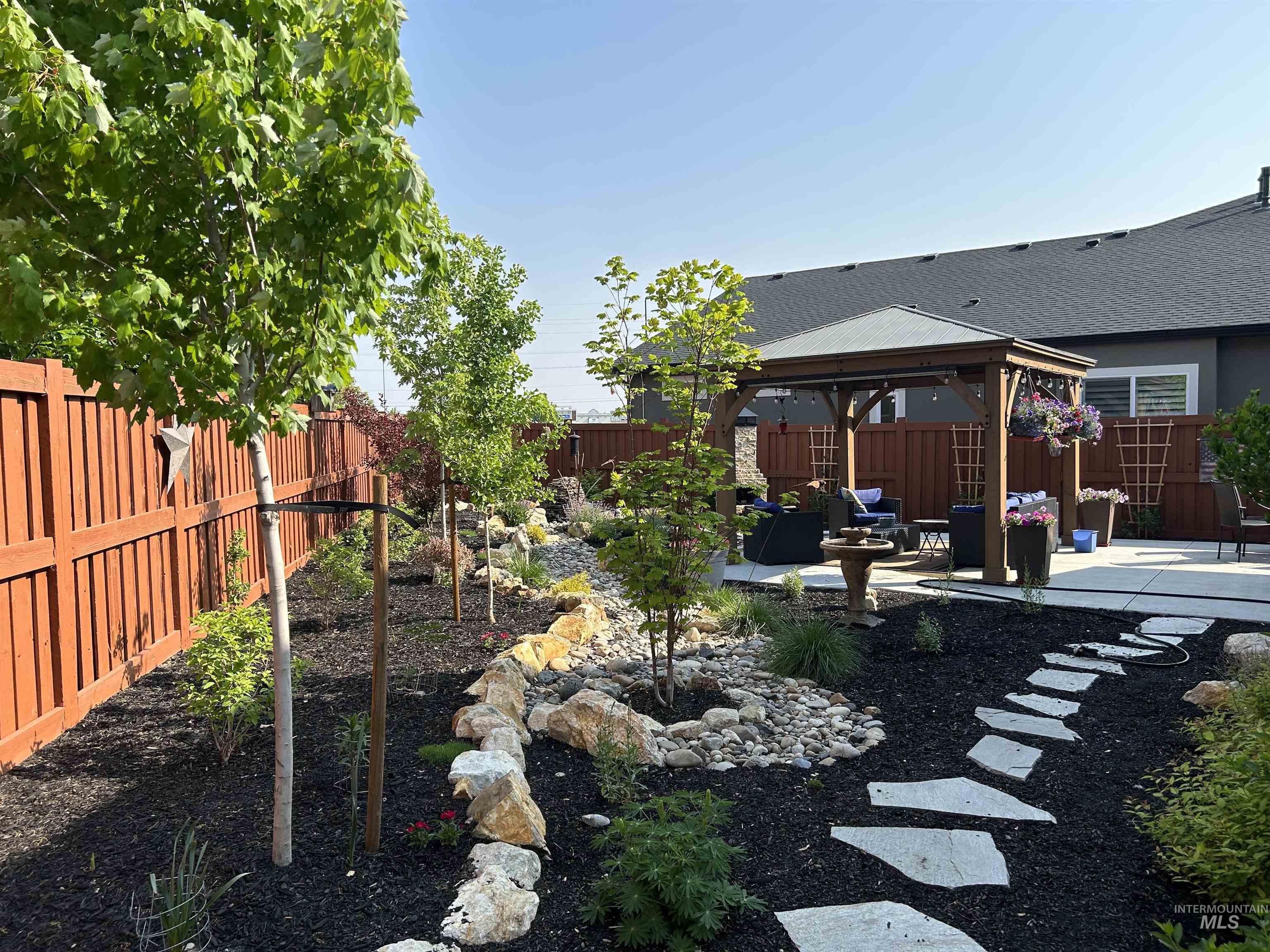 189 S Devon Ave.