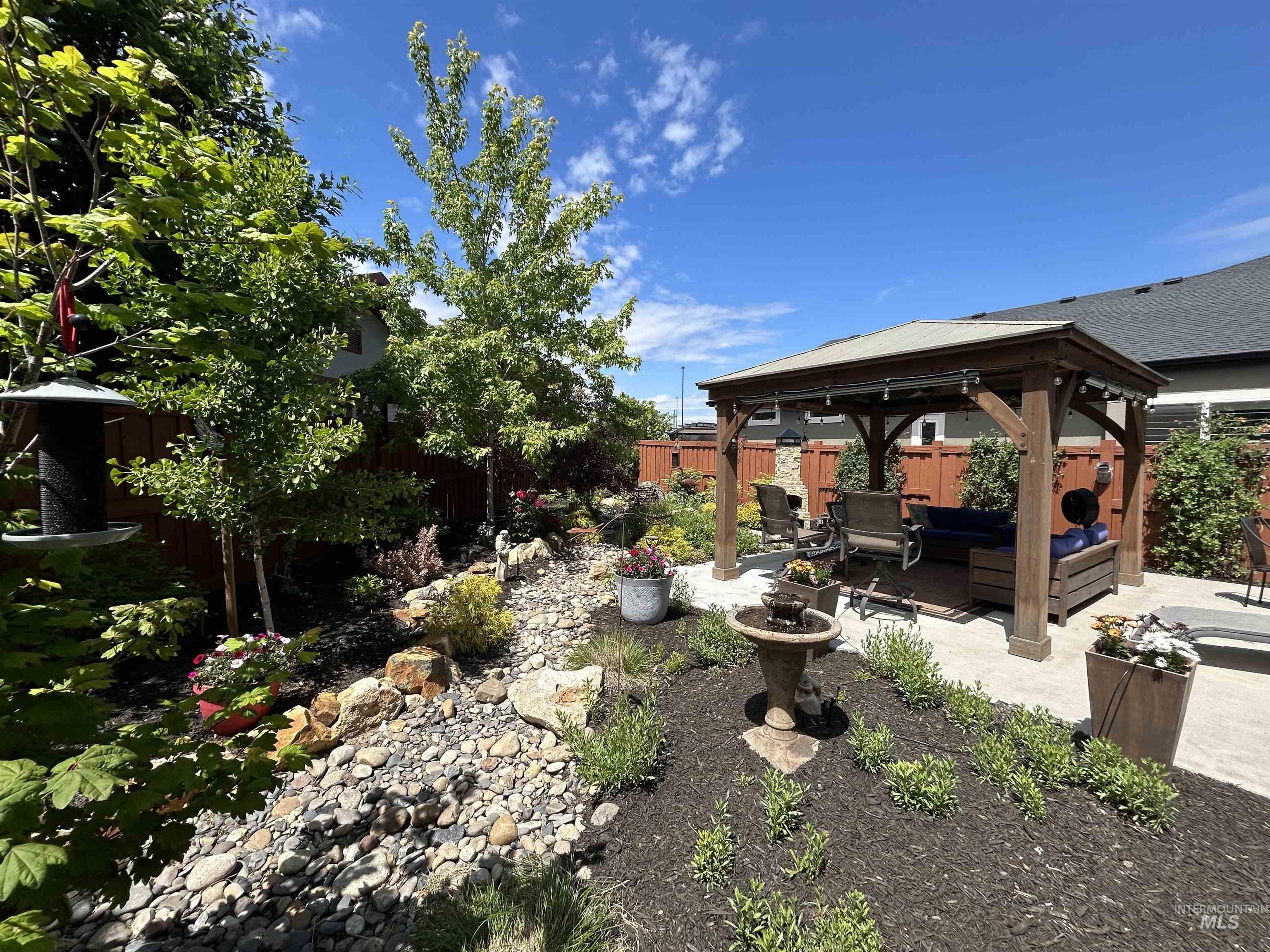 189 S Devon Ave.