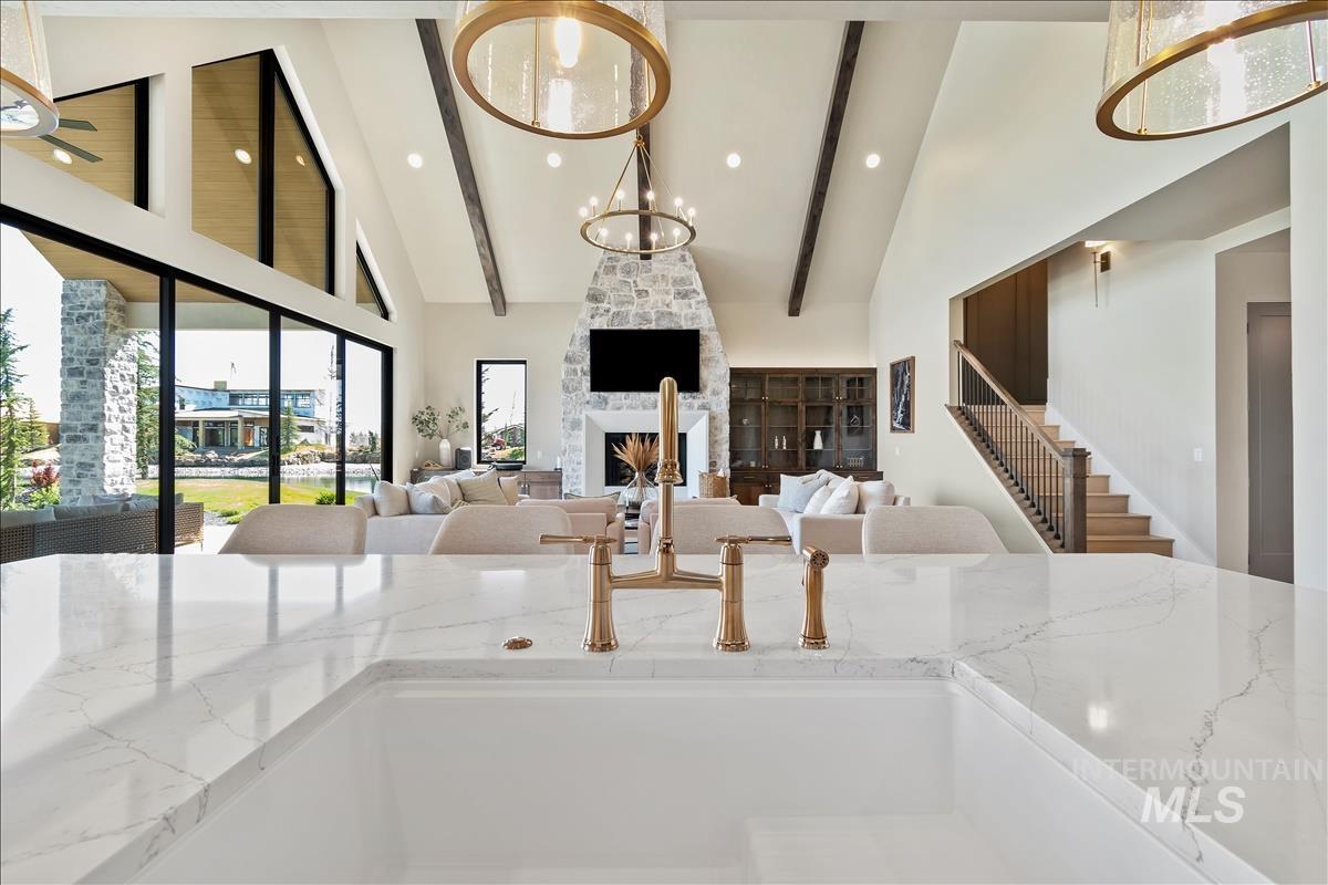 3491 N Templeton Way