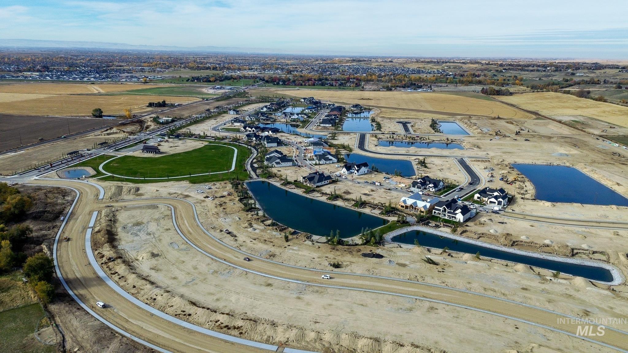 3491 N Templeton Way