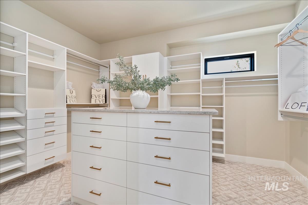 3491 N Templeton Way