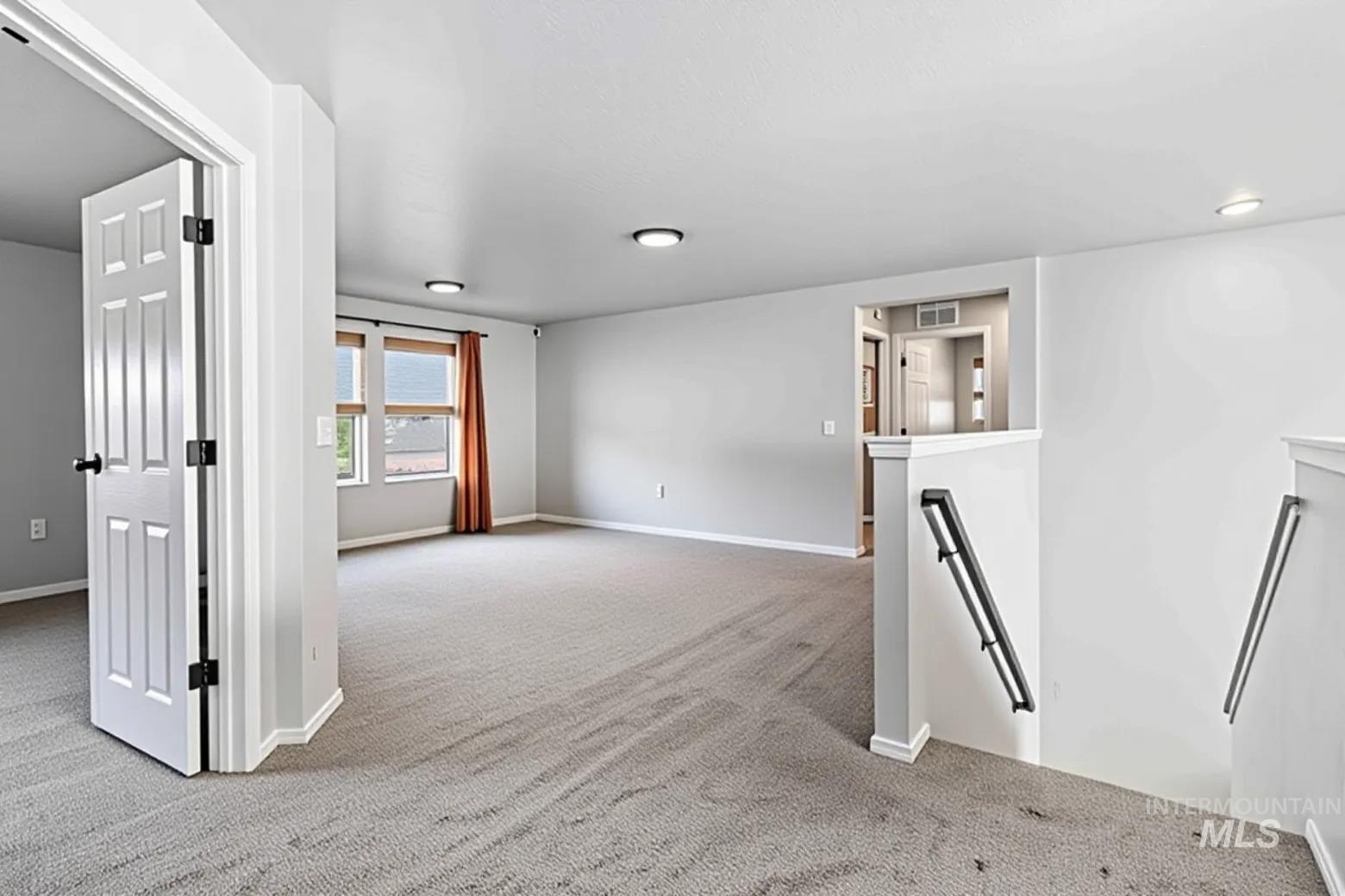 1625 SW Accipiter