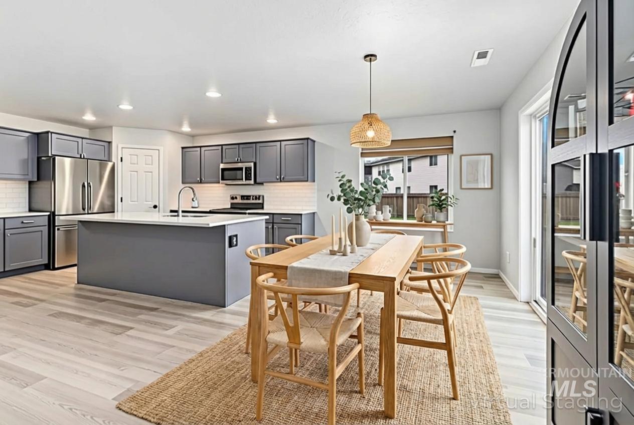 1625 SW Accipiter
