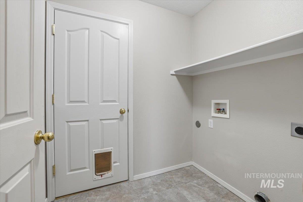 3273 N Chatterton Way