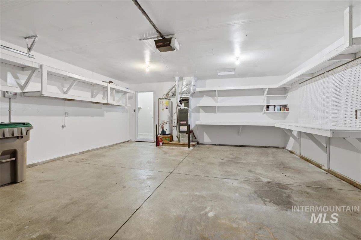 3273 N Chatterton Way