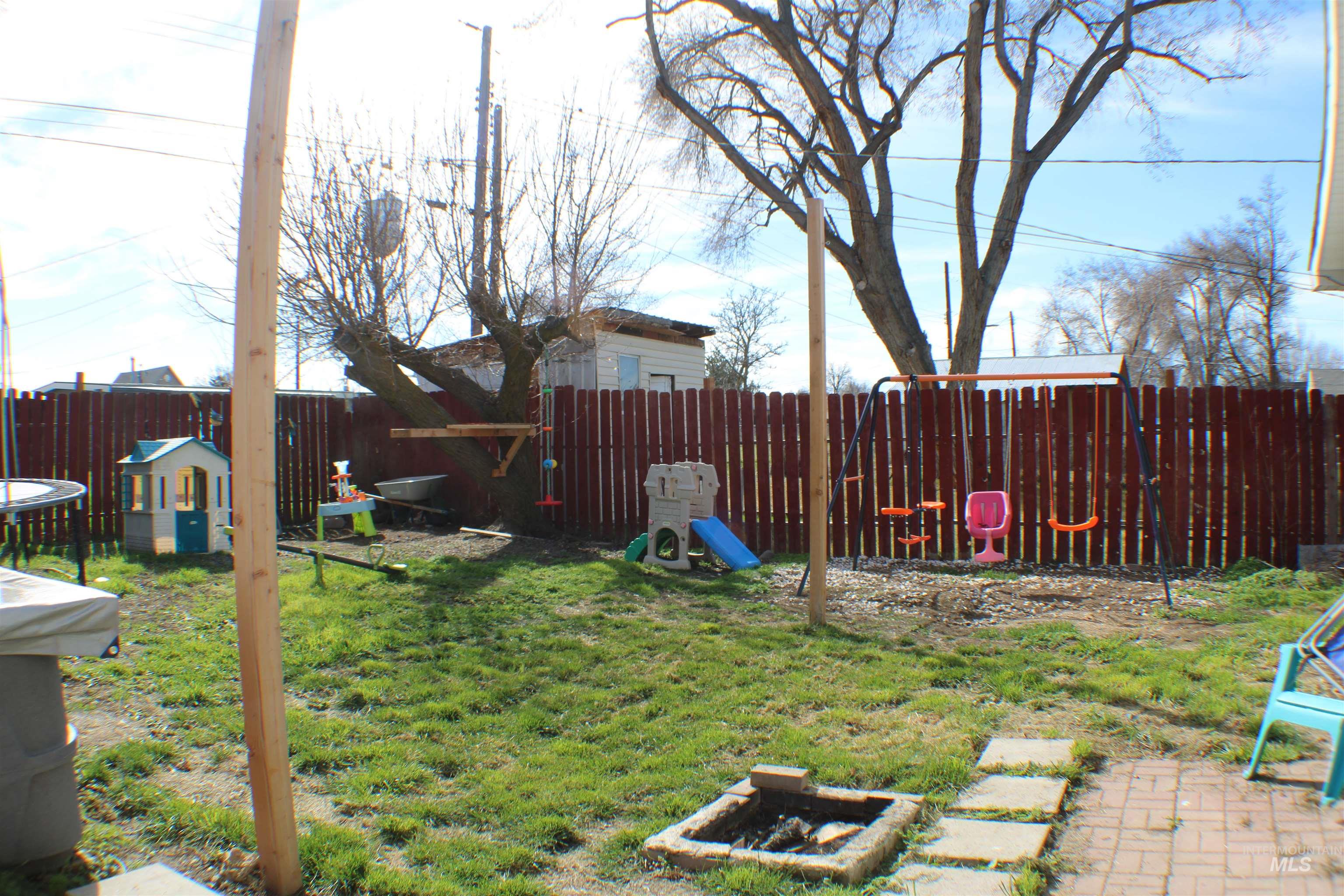 127 E Garfield Ave