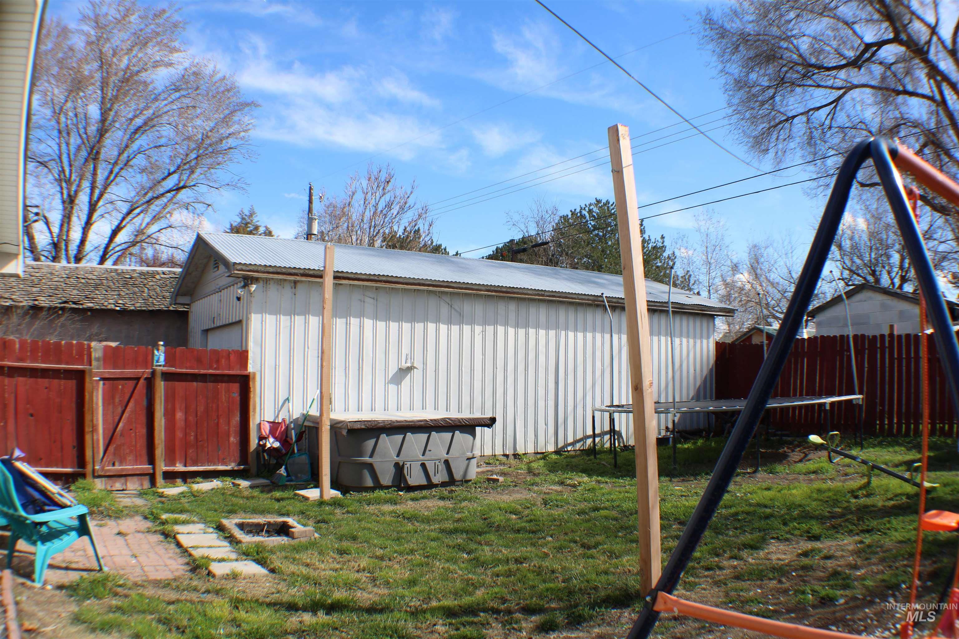 127 E Garfield Ave