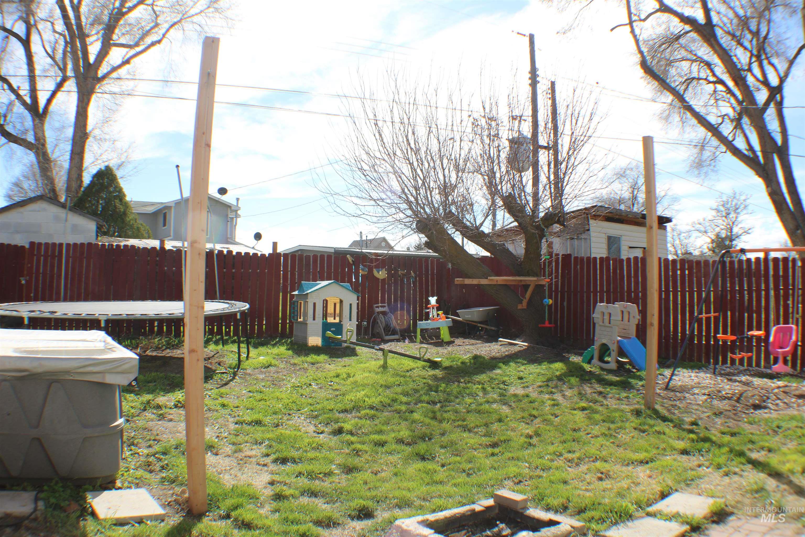 127 E Garfield Ave