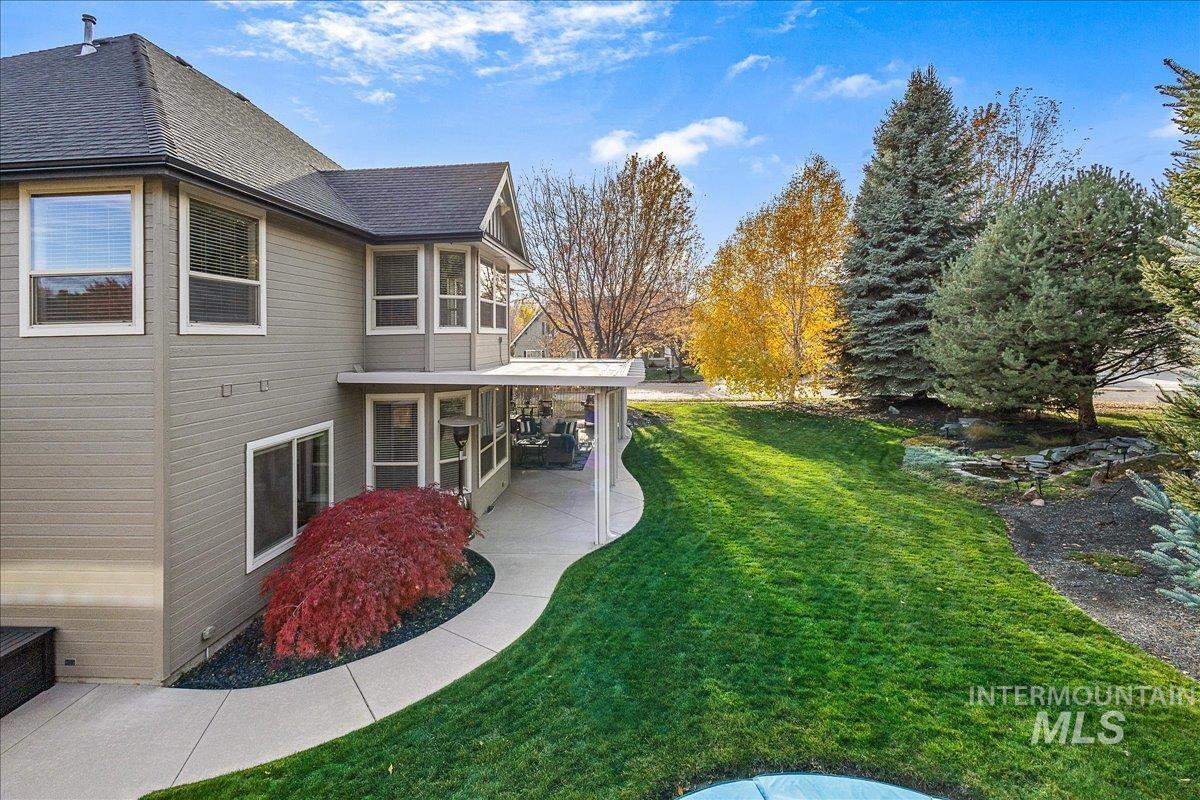 1536 E Daylesford Dr