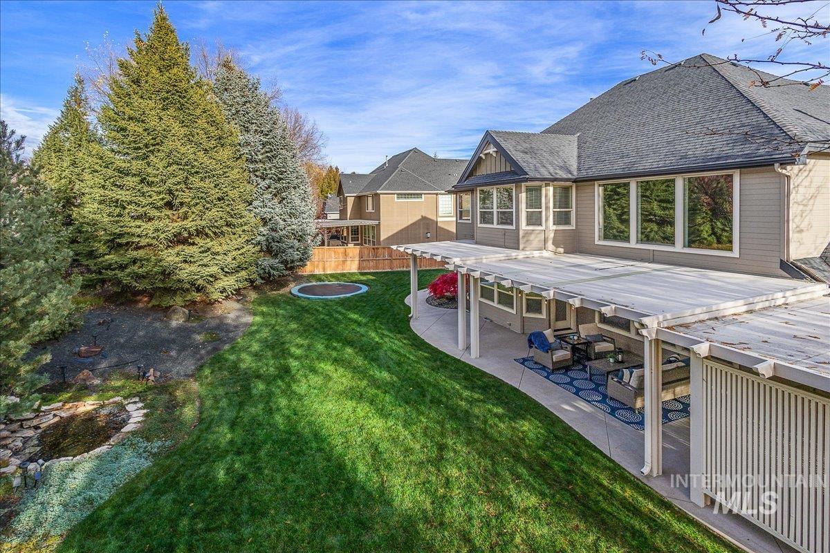 1536 E Daylesford Dr