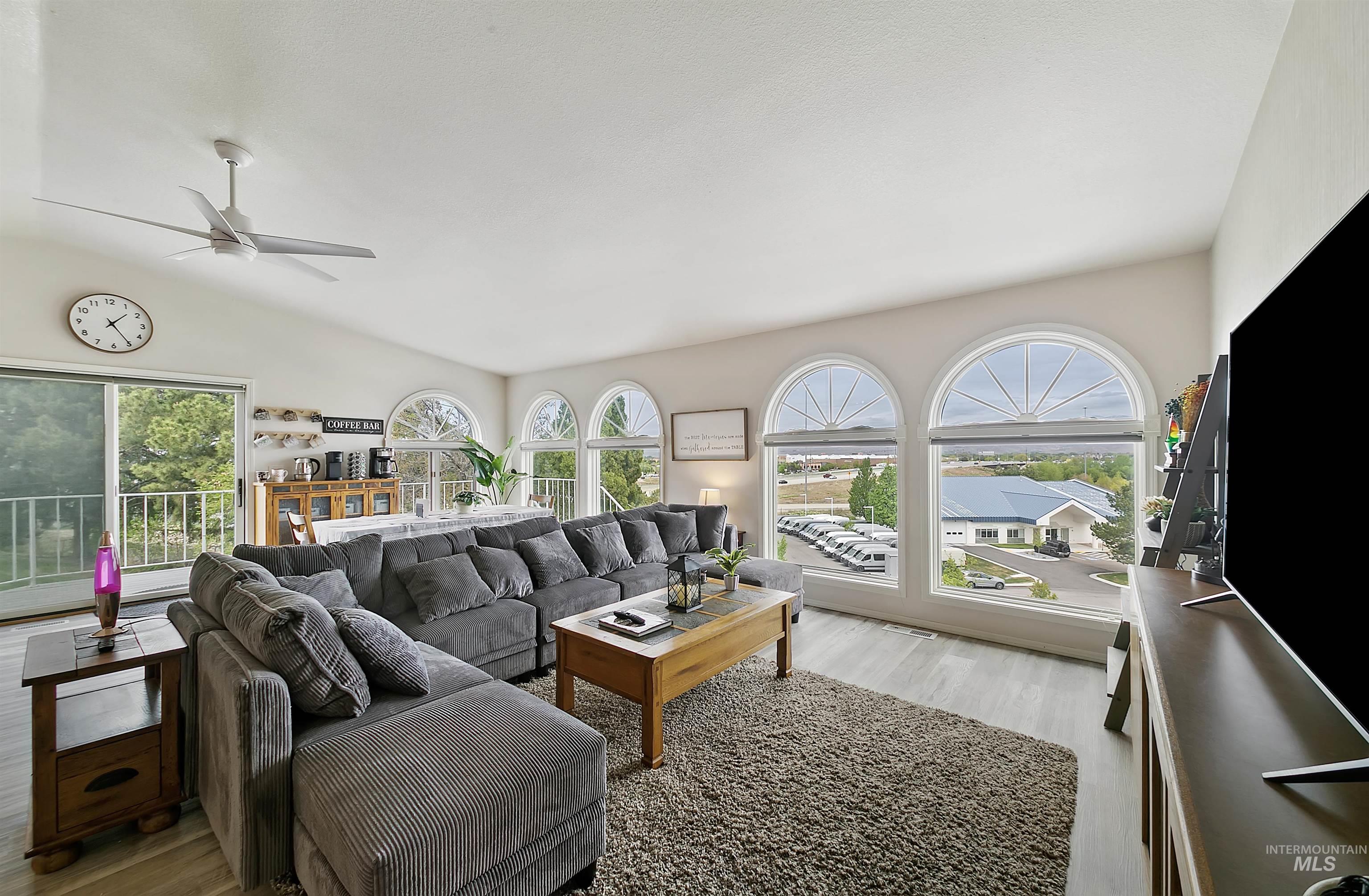 332 S Bitteroot Drive