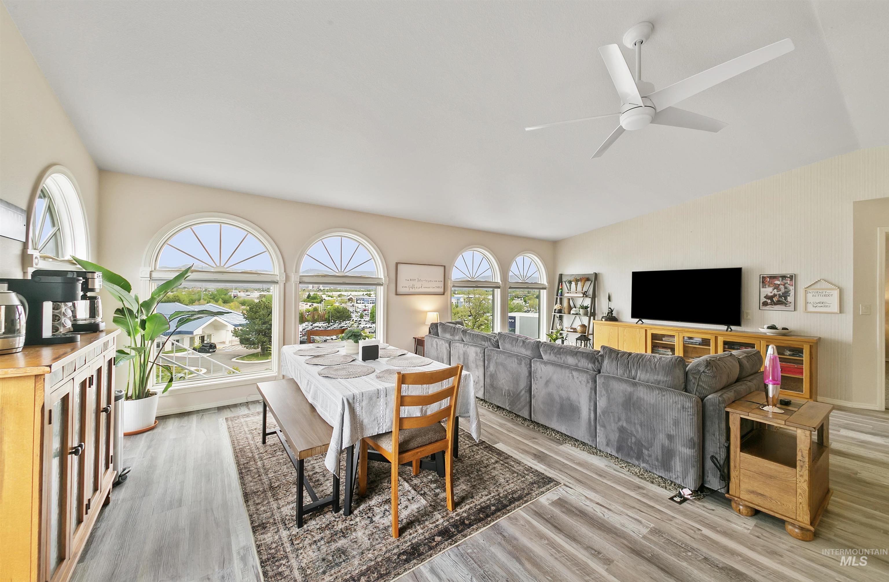 332 S Bitteroot Drive
