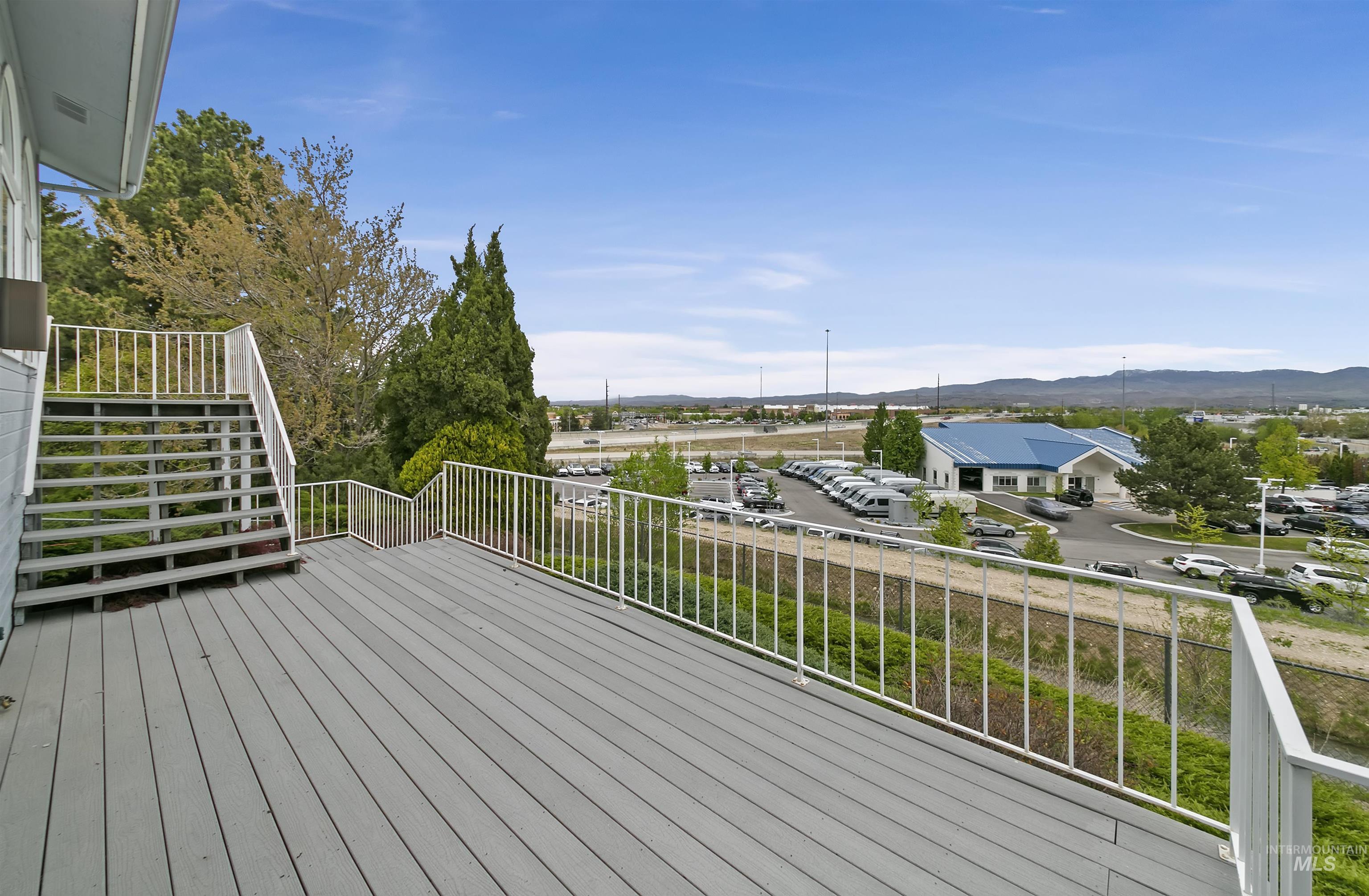 332 S Bitteroot Drive