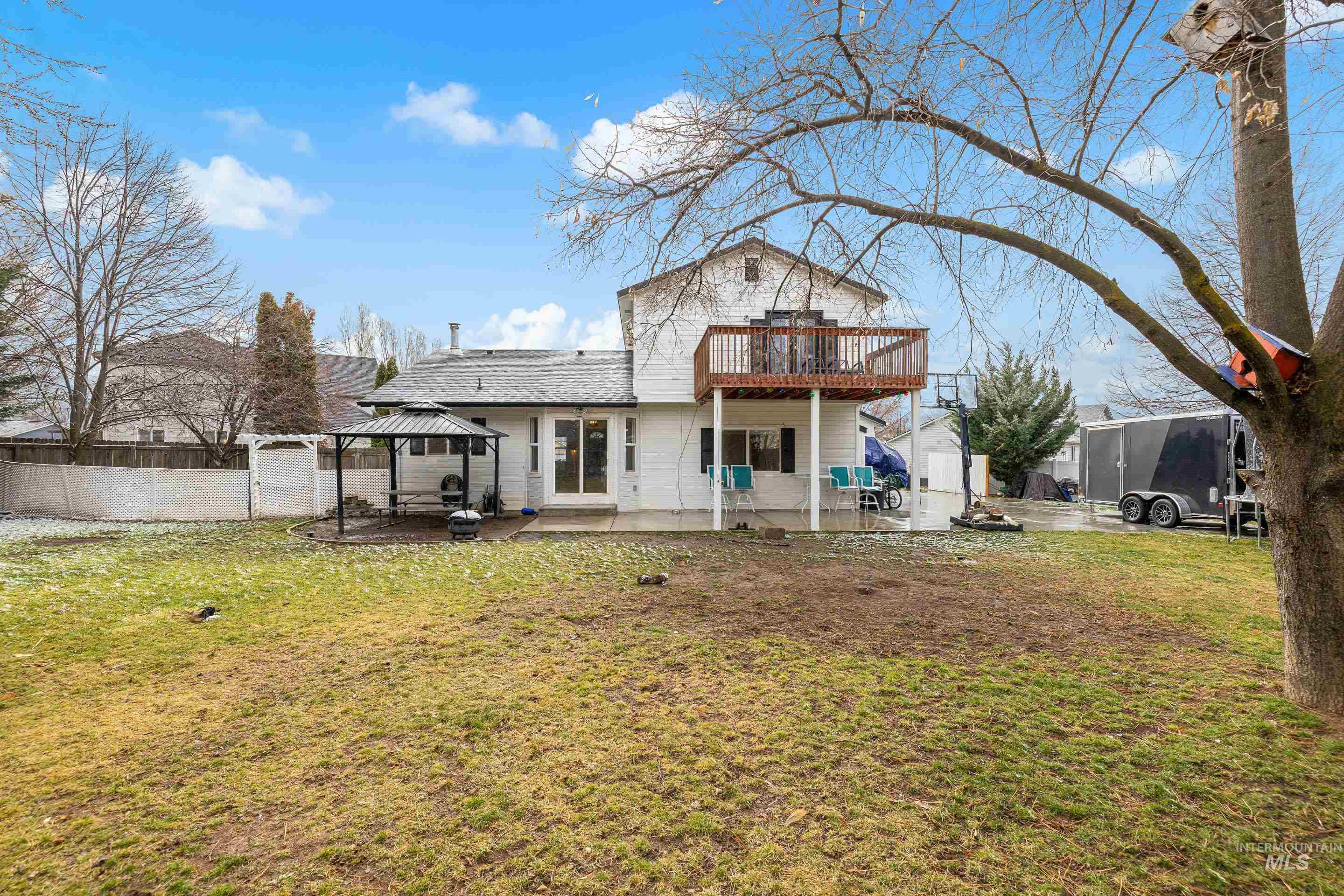 2600 W Creekstone