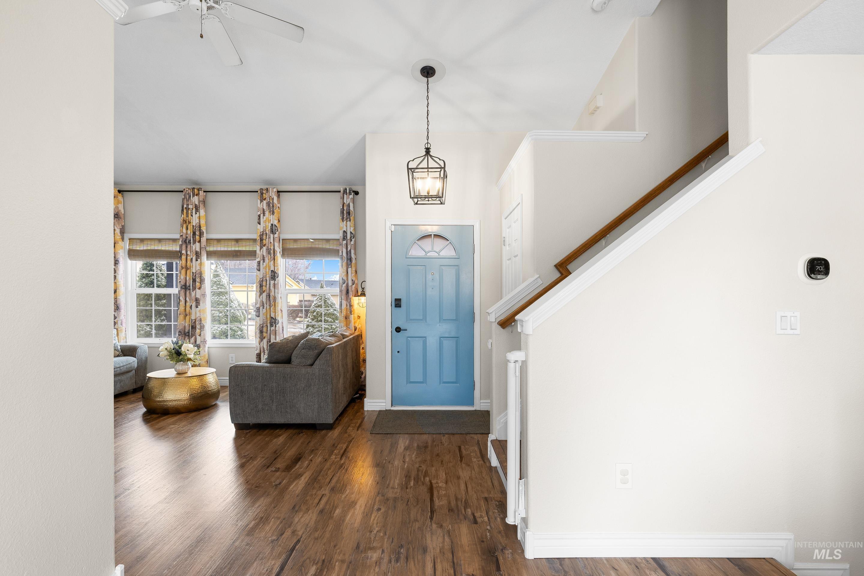 2600 W Creekstone