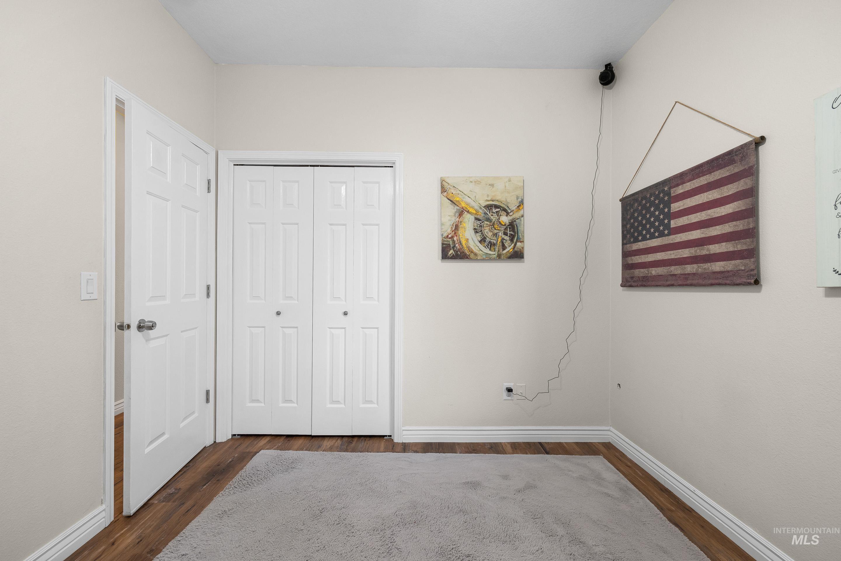 2600 W Creekstone