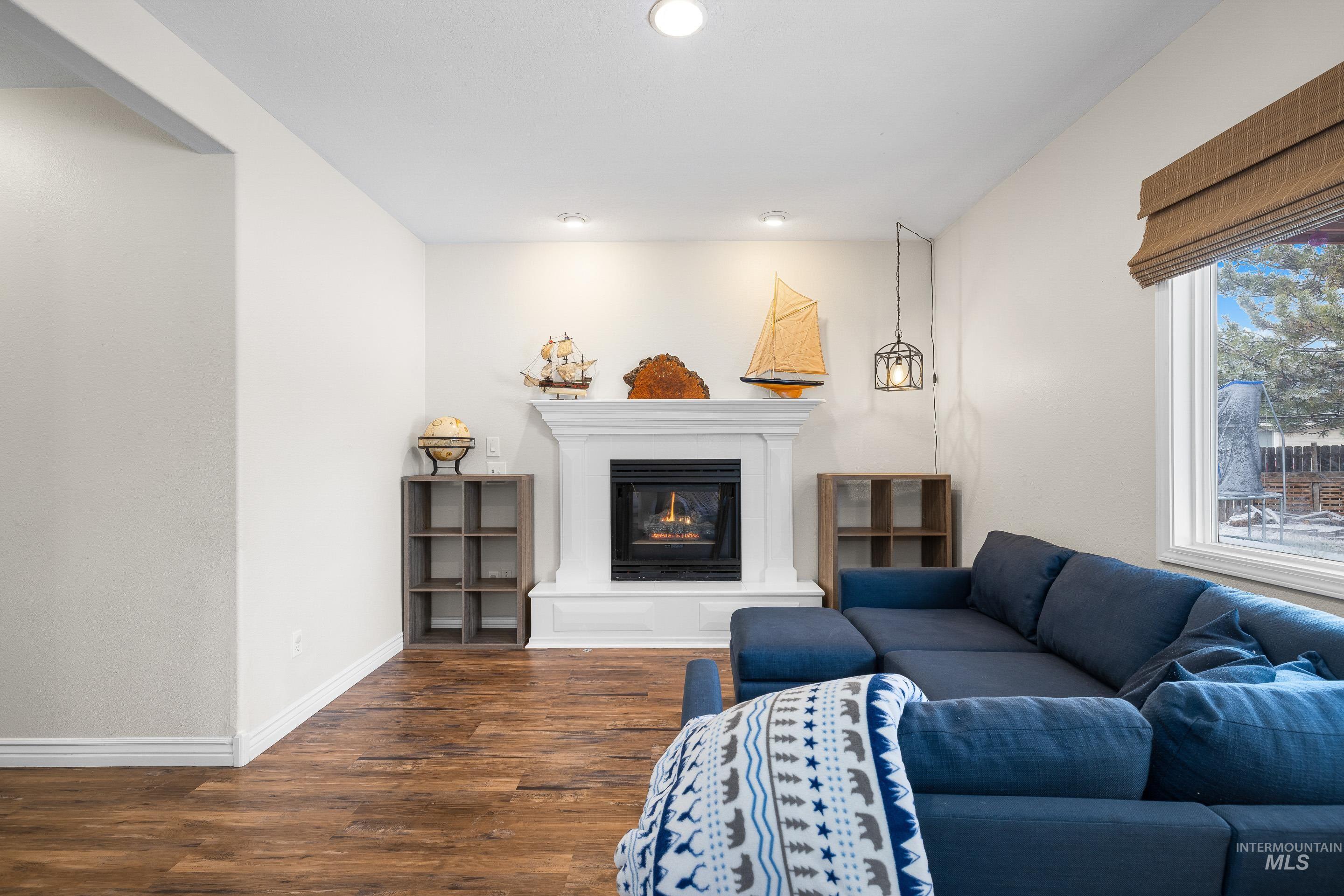 2600 W Creekstone