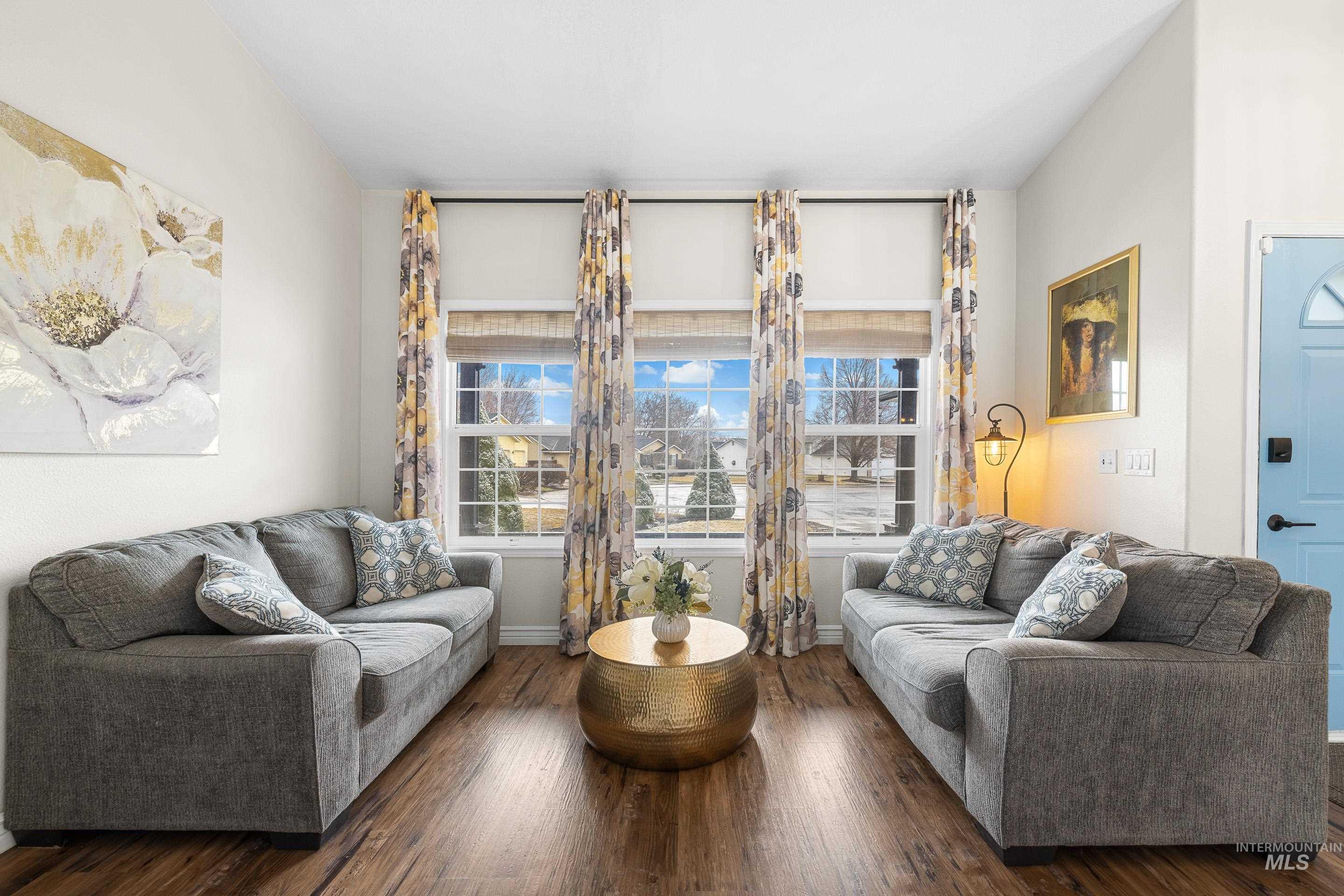 2600 W Creekstone