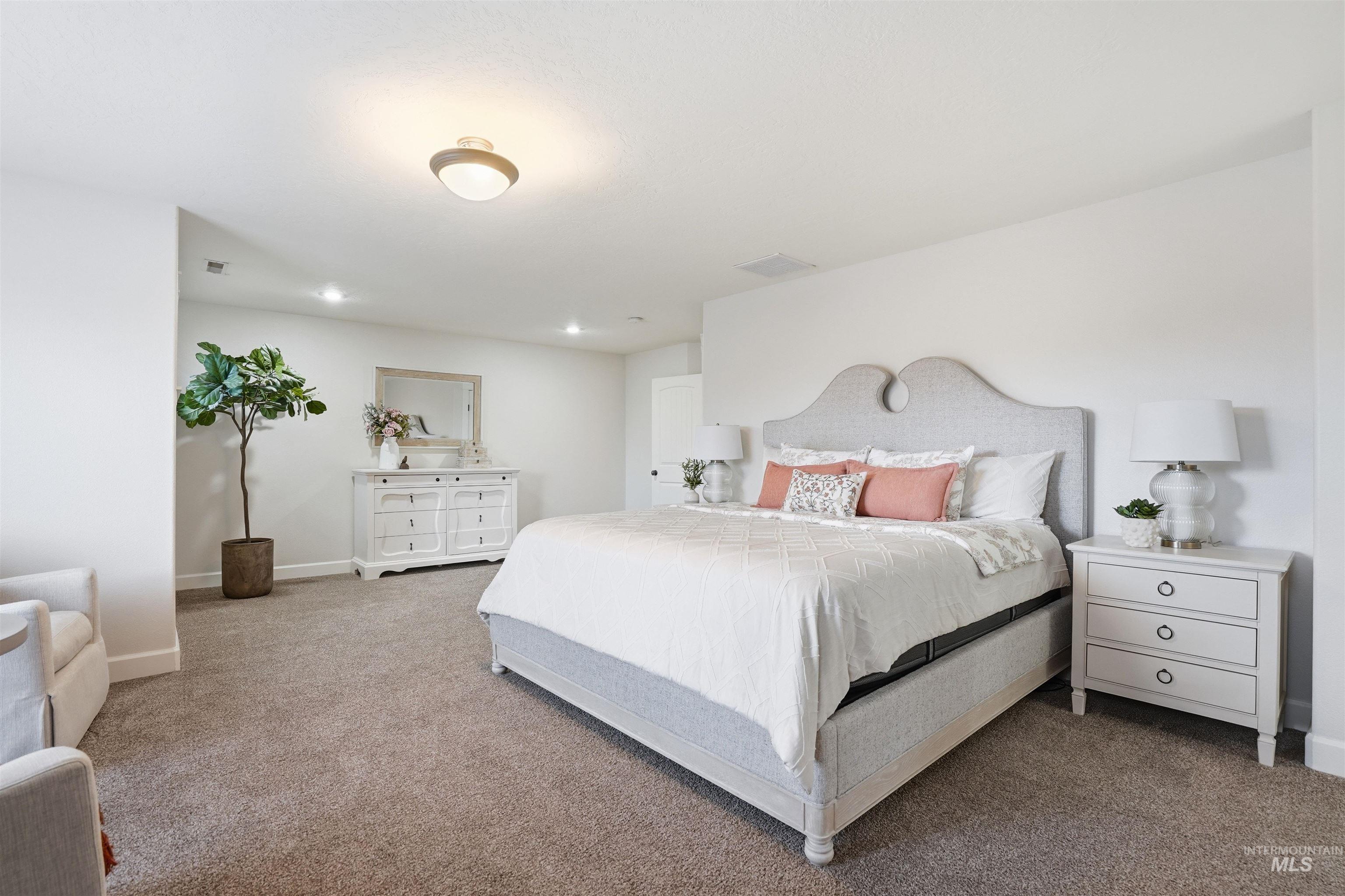 2326 E Wigle Dr