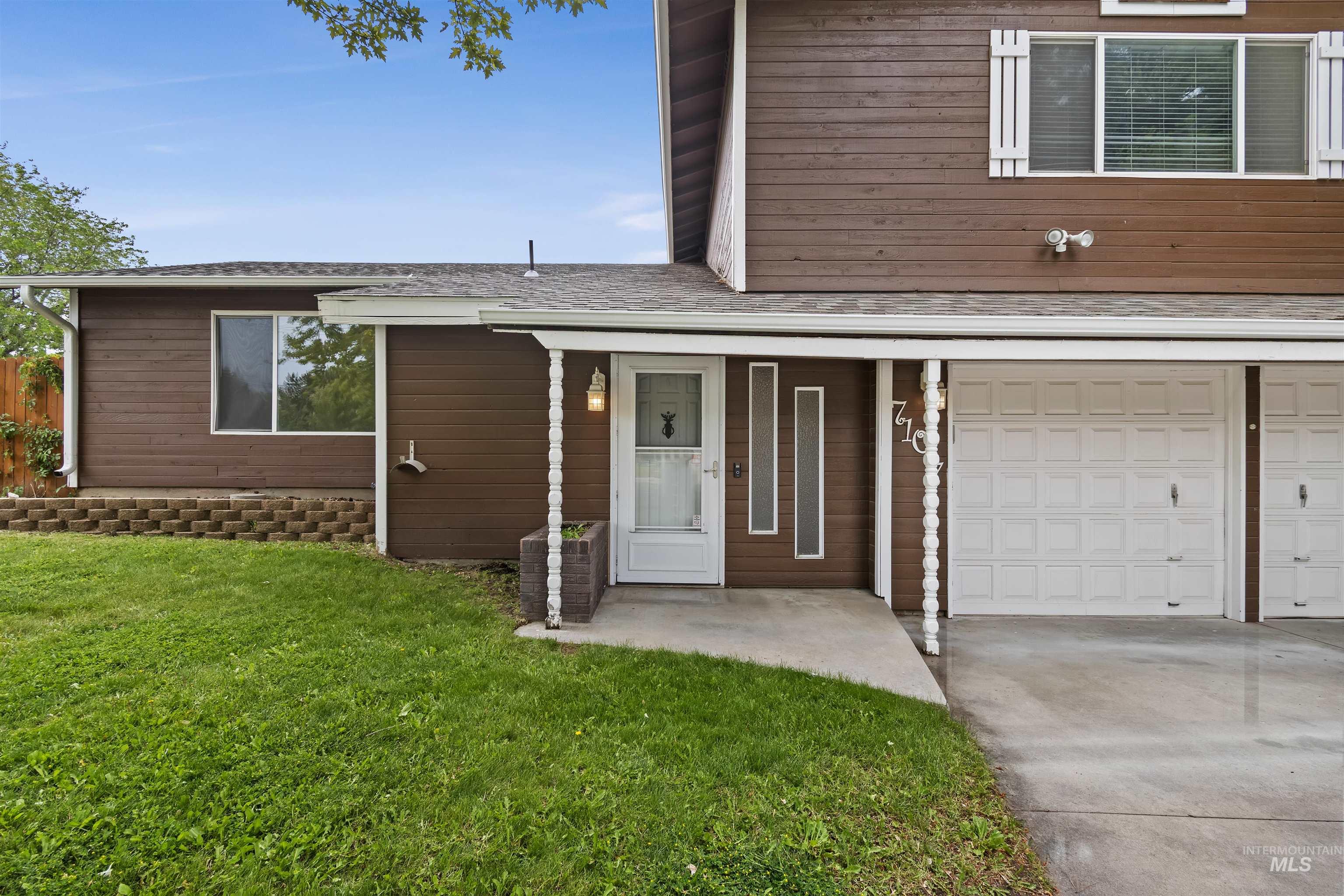 7107 W Amity Rd
