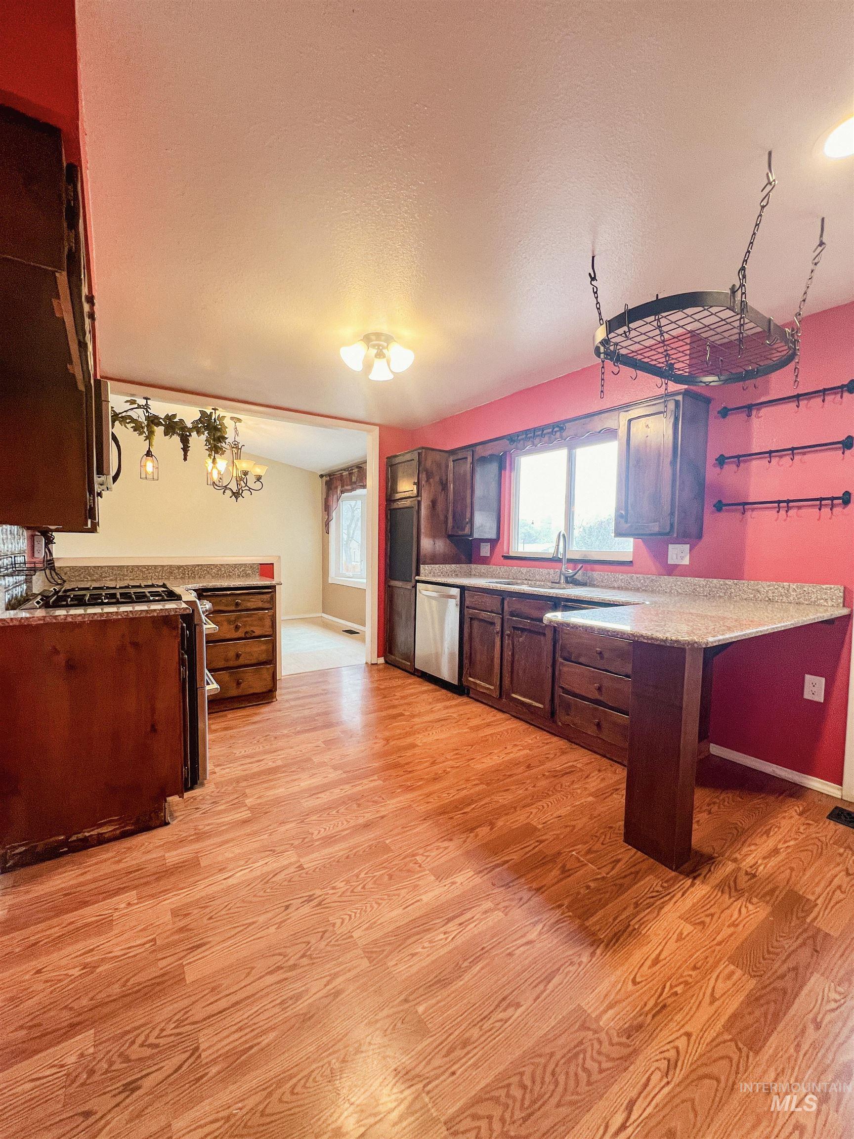 7107 W Amity Rd