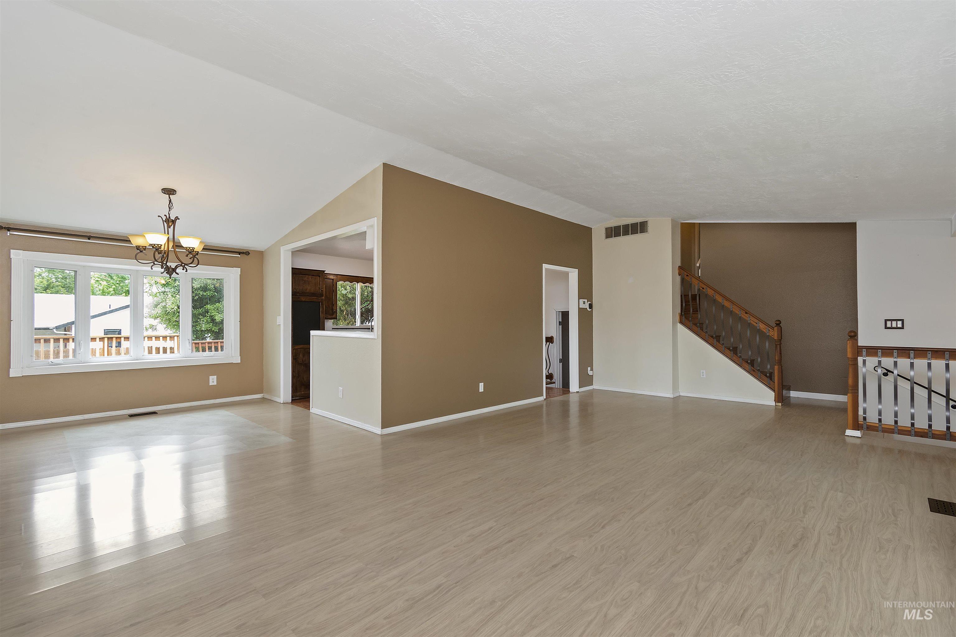 7107 W Amity Rd