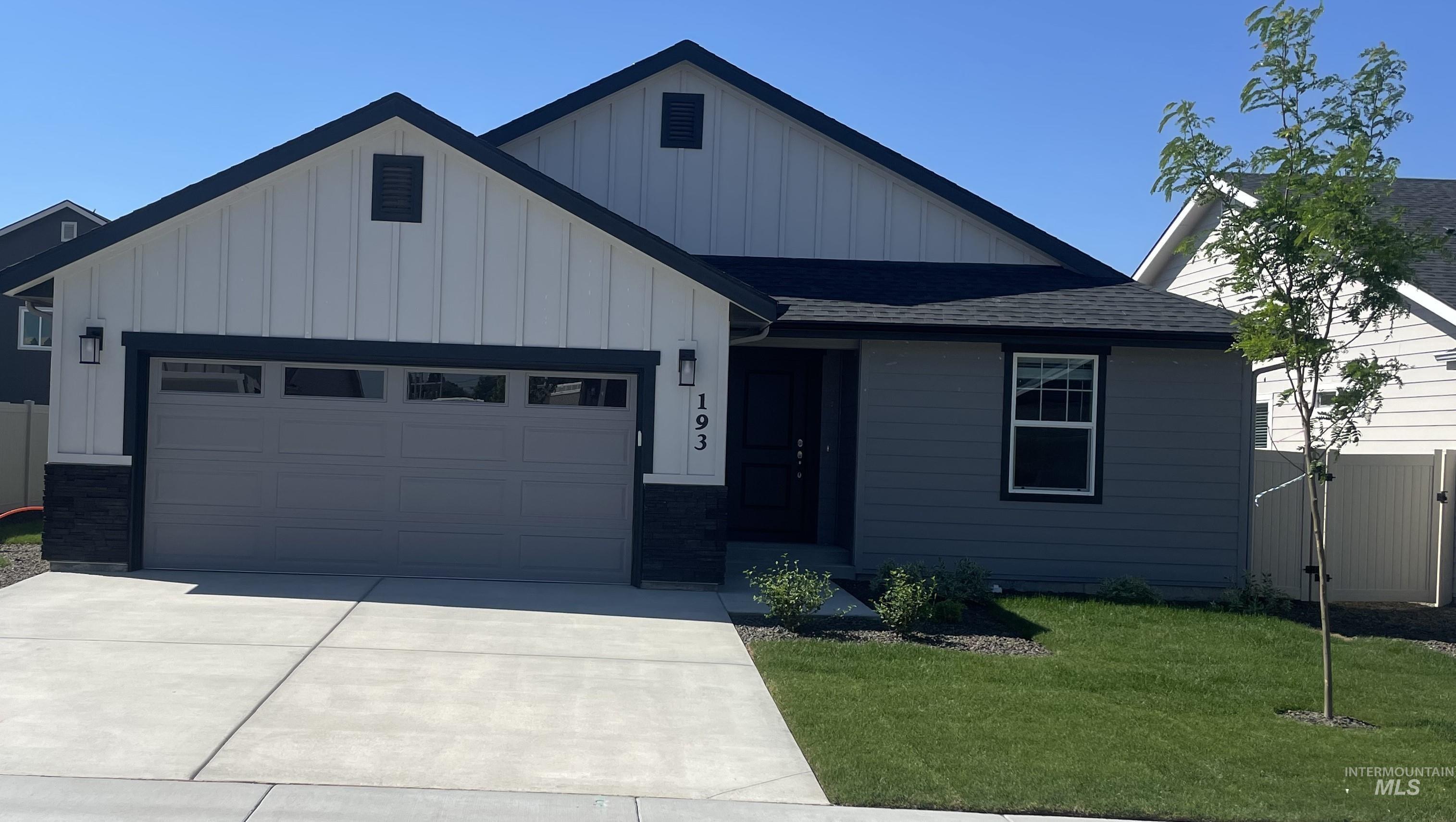 193 W Omphale St.