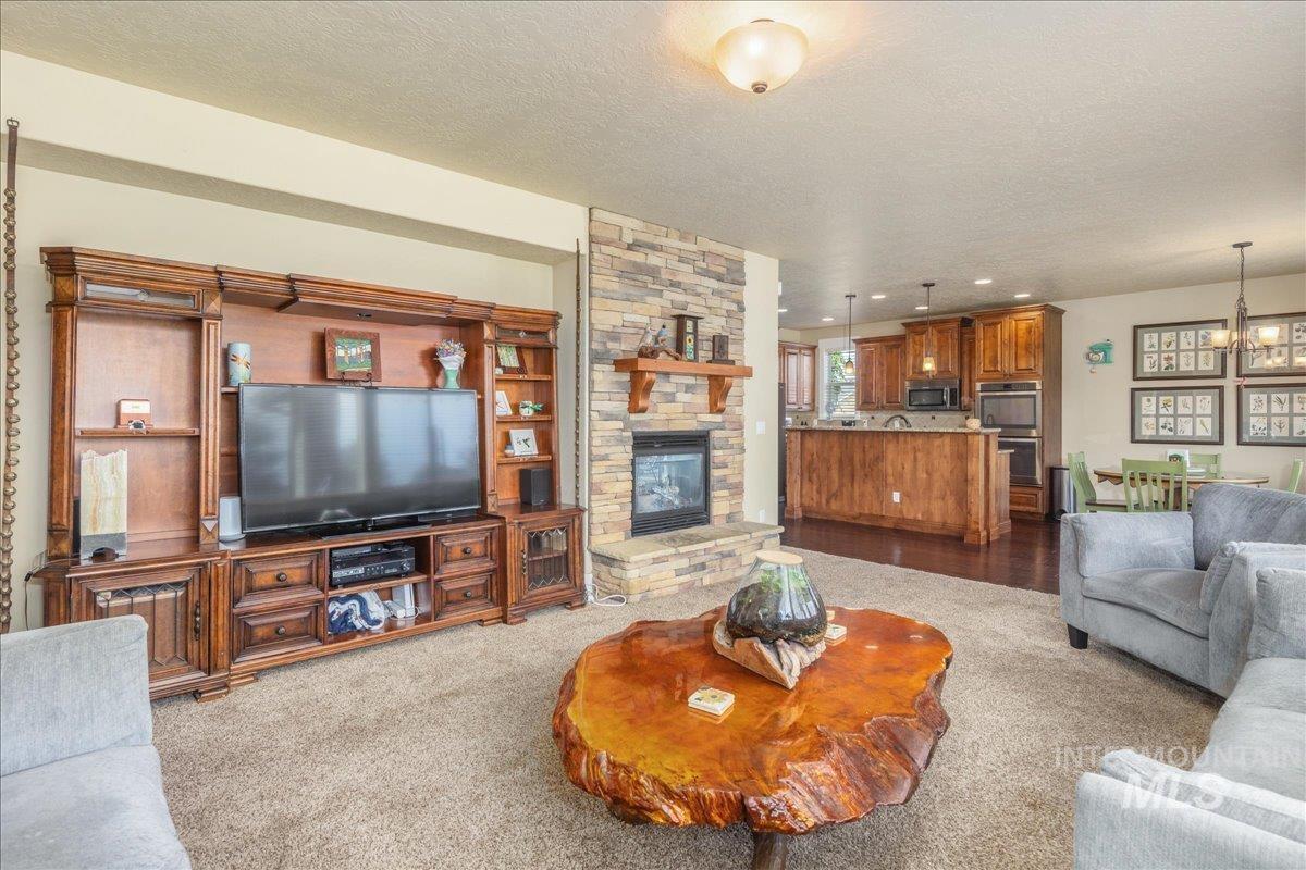 12621 S Carriage Hill Way