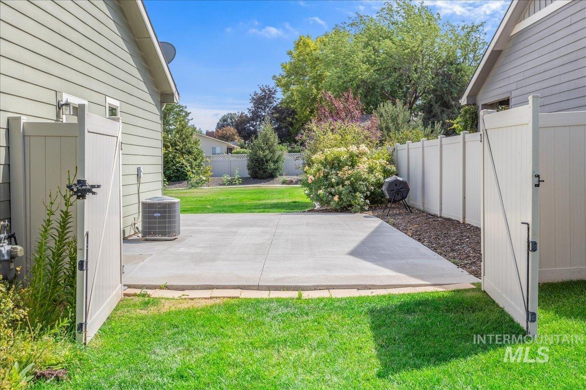 12621 S Carriage Hill Way