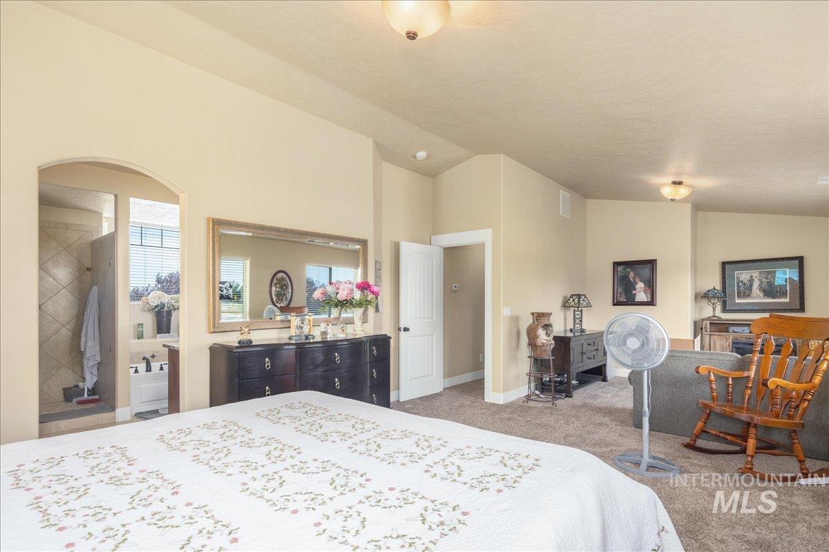 12621 S Carriage Hill Way